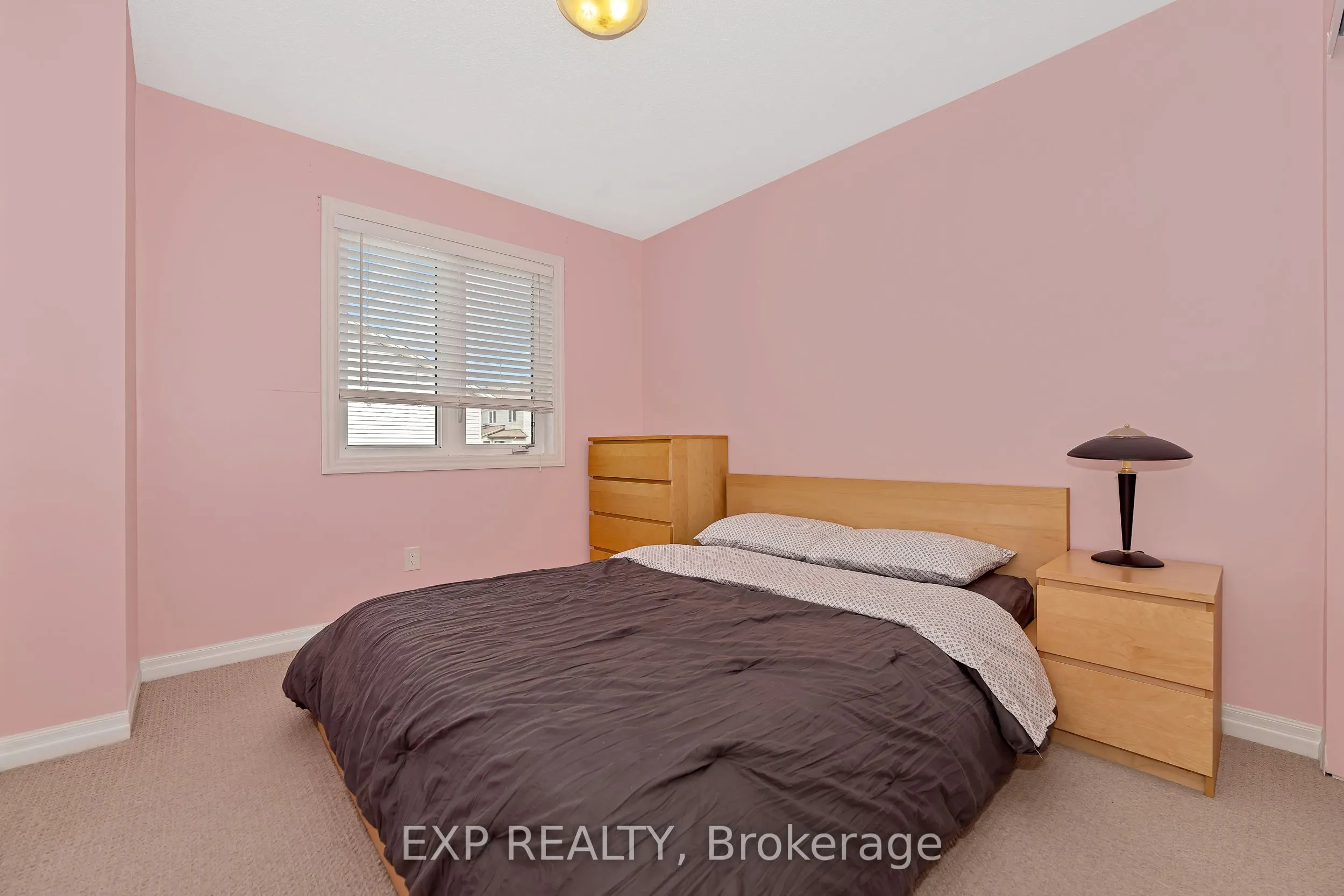 503 Knotridge Street N