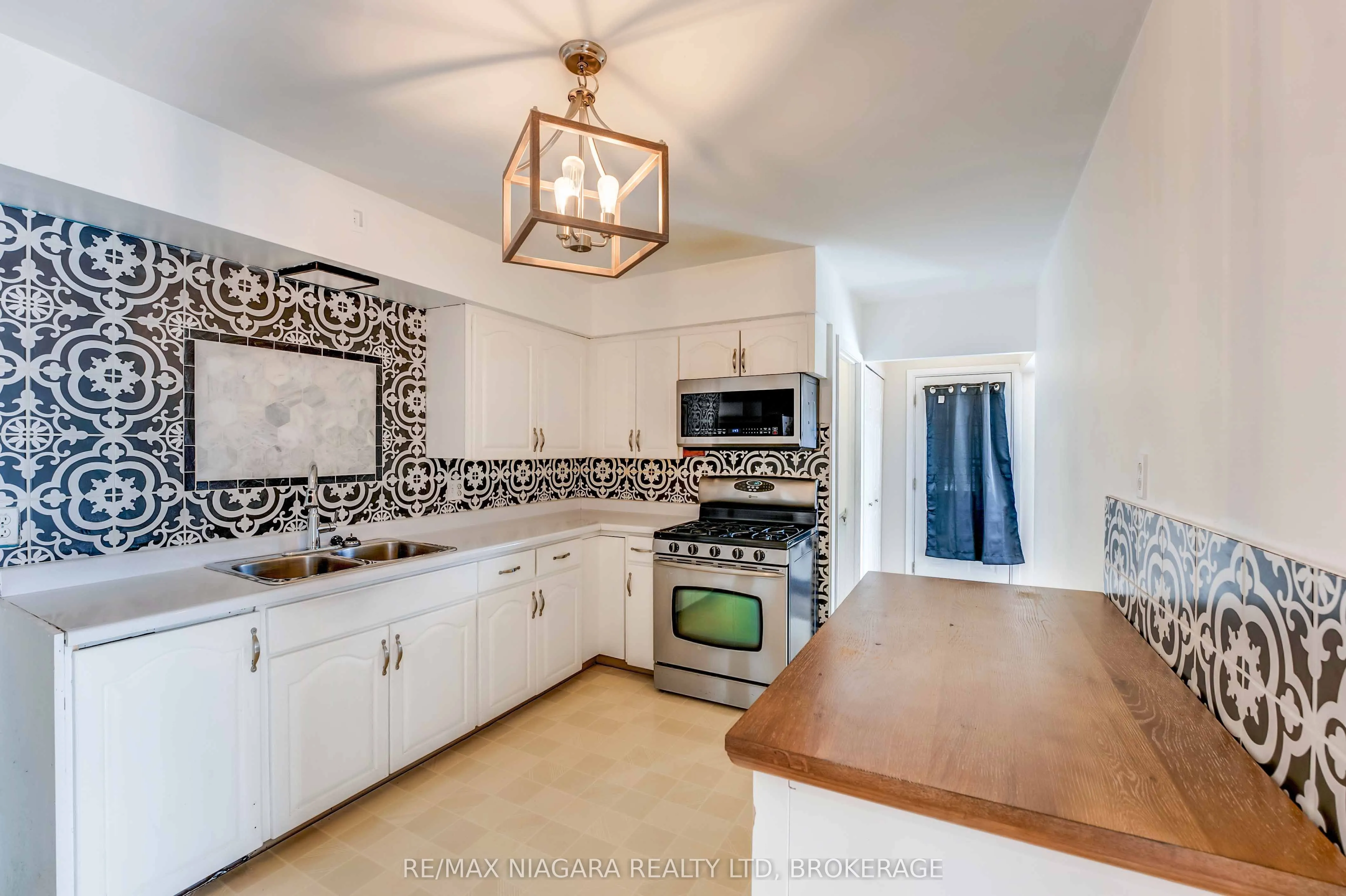 144 Elm Street, #Main level