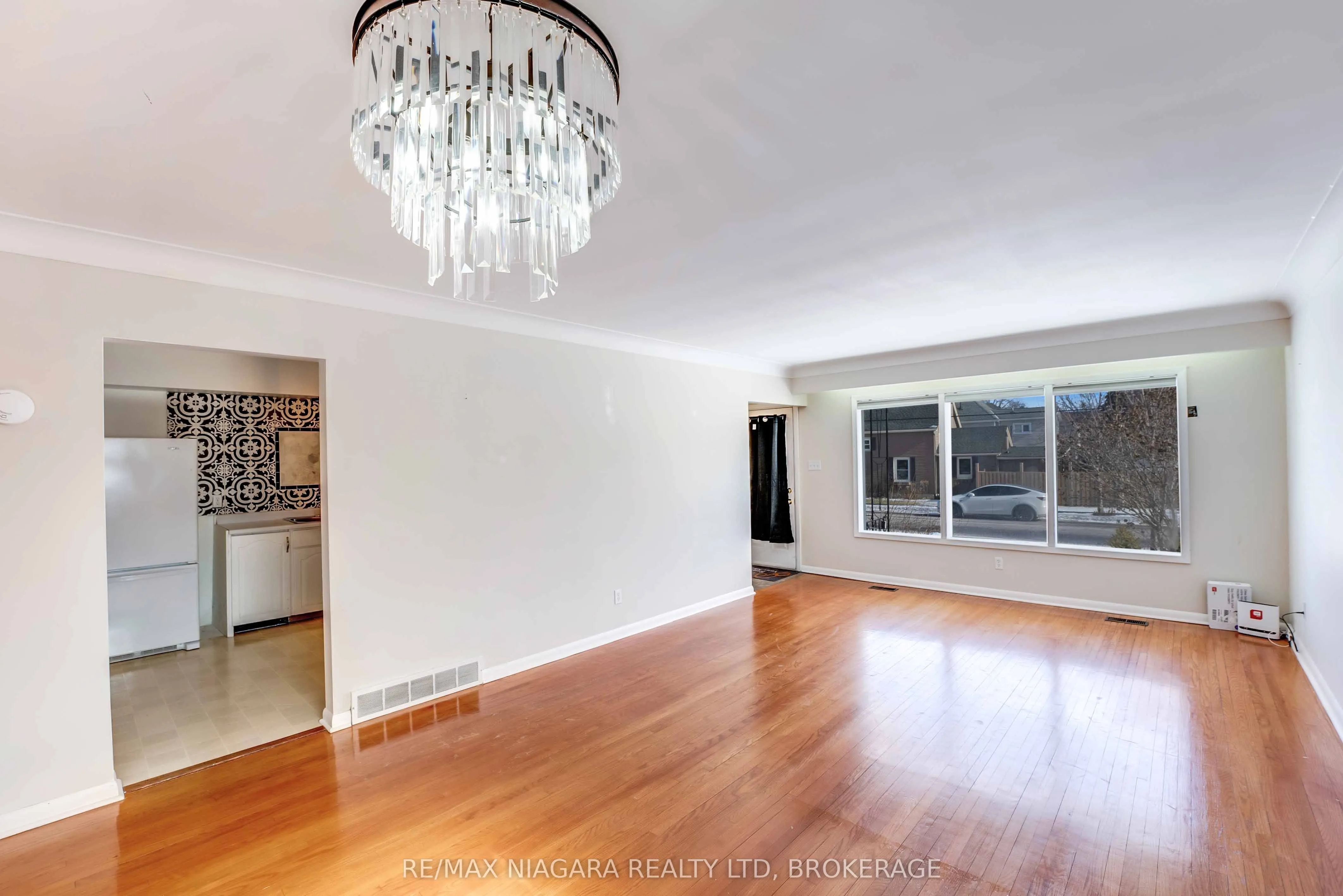 144 Elm Street, #Main level