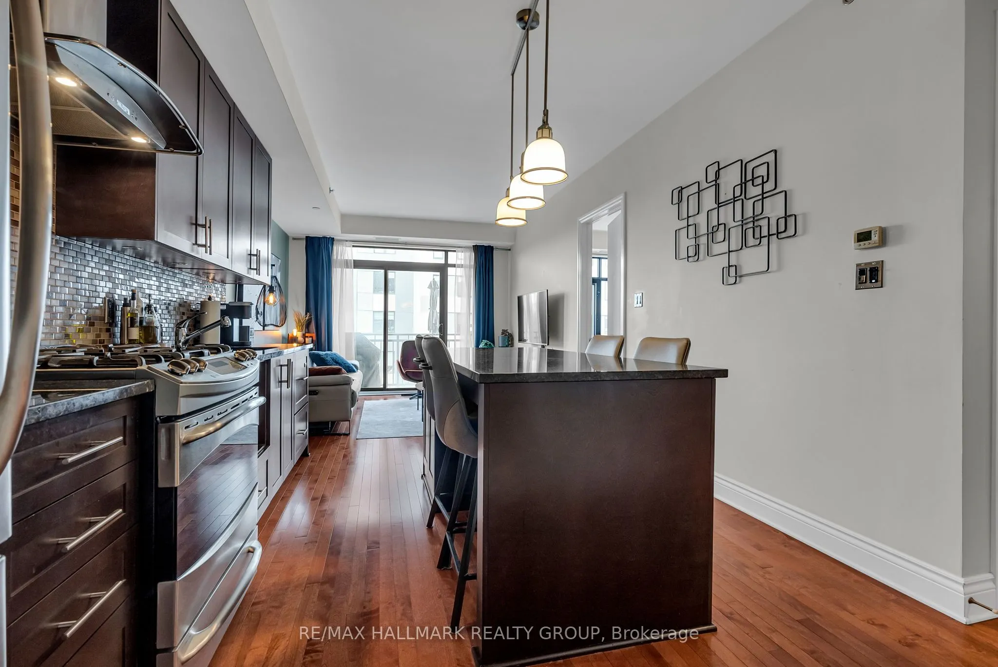 808 BRONSON Avenue, #311