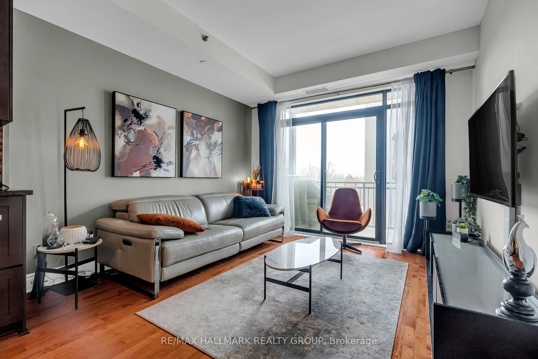 808 BRONSON Avenue, #311