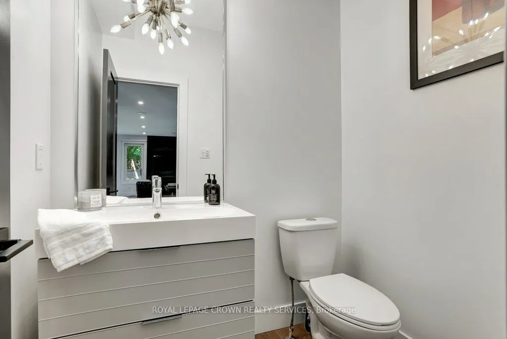 2208 Red Thorne Avenue