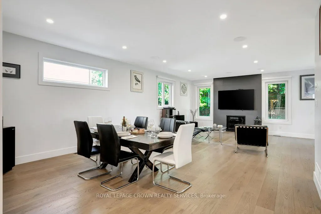 2208 Red Thorne Avenue