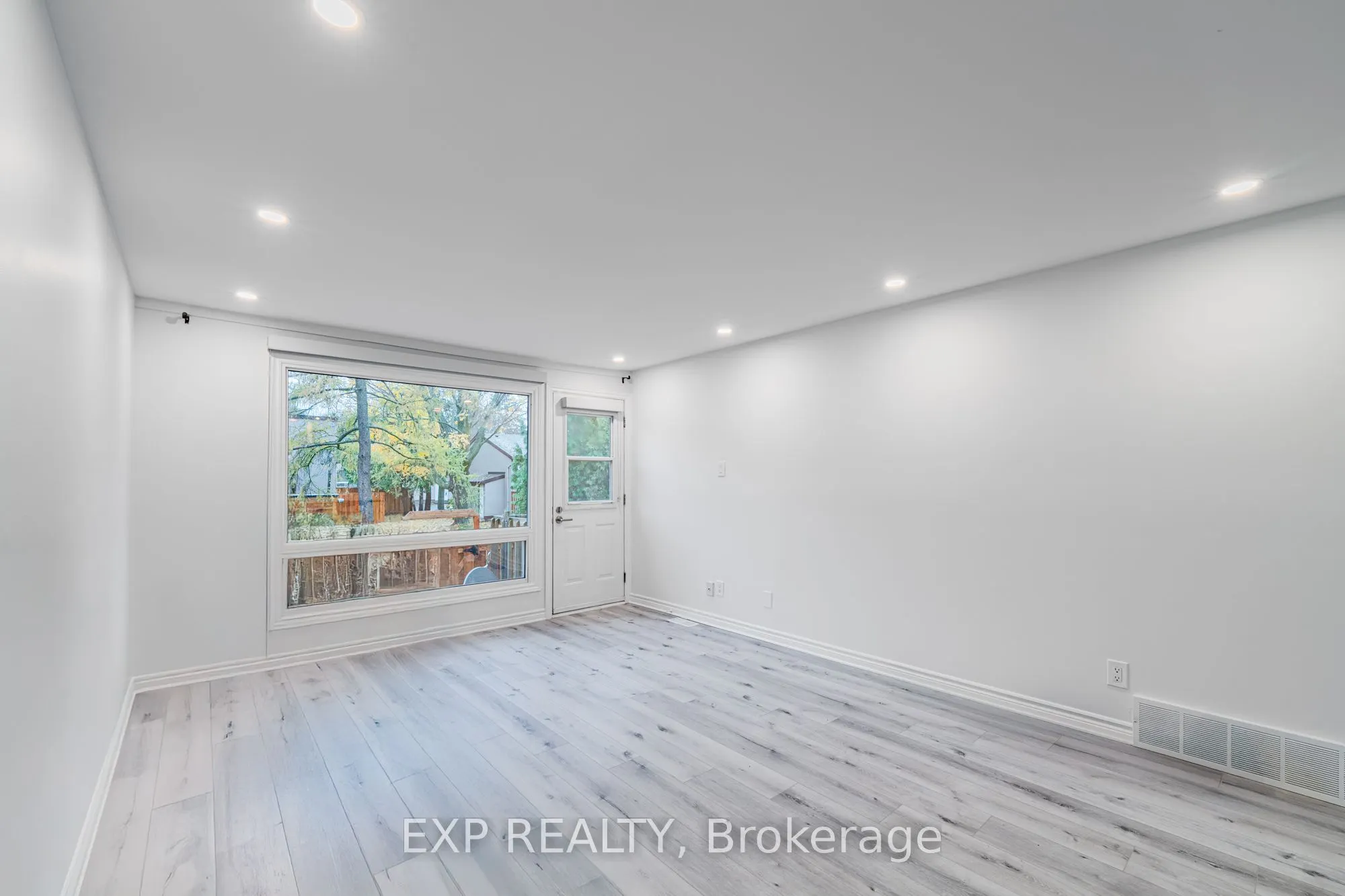 268 WOODFIELD Drive, #67