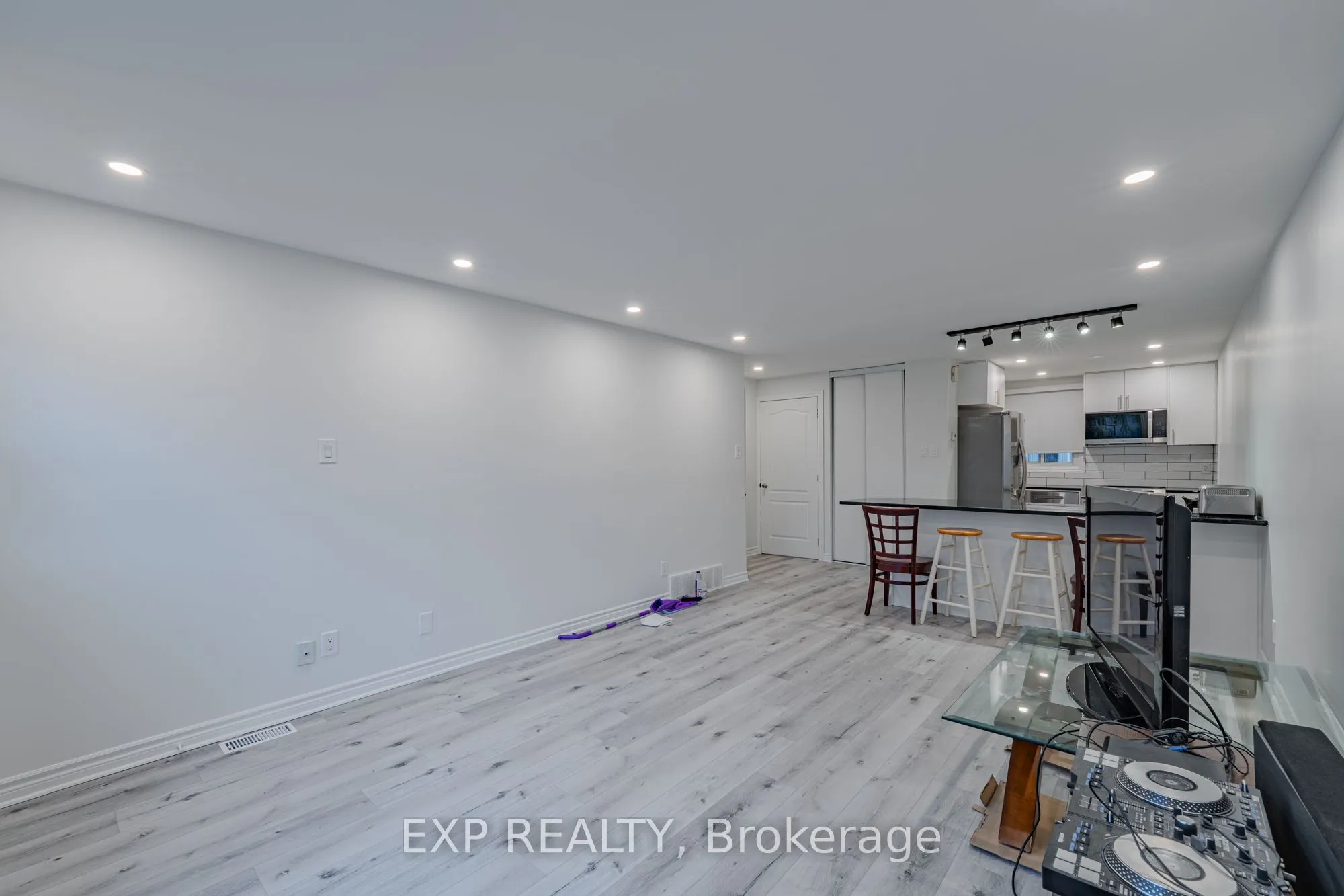 268 WOODFIELD Drive, #67