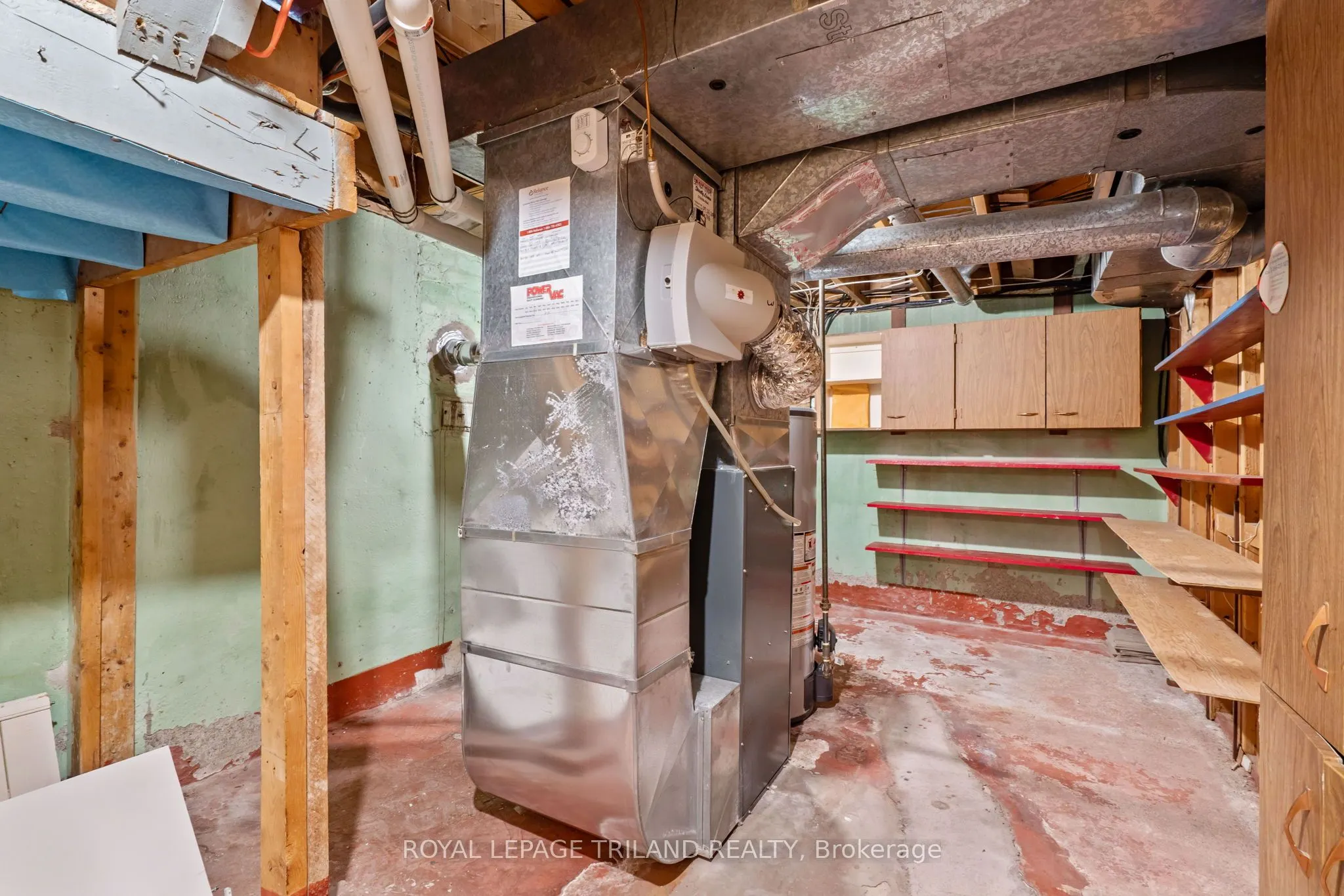 178 Kirkland Crescent