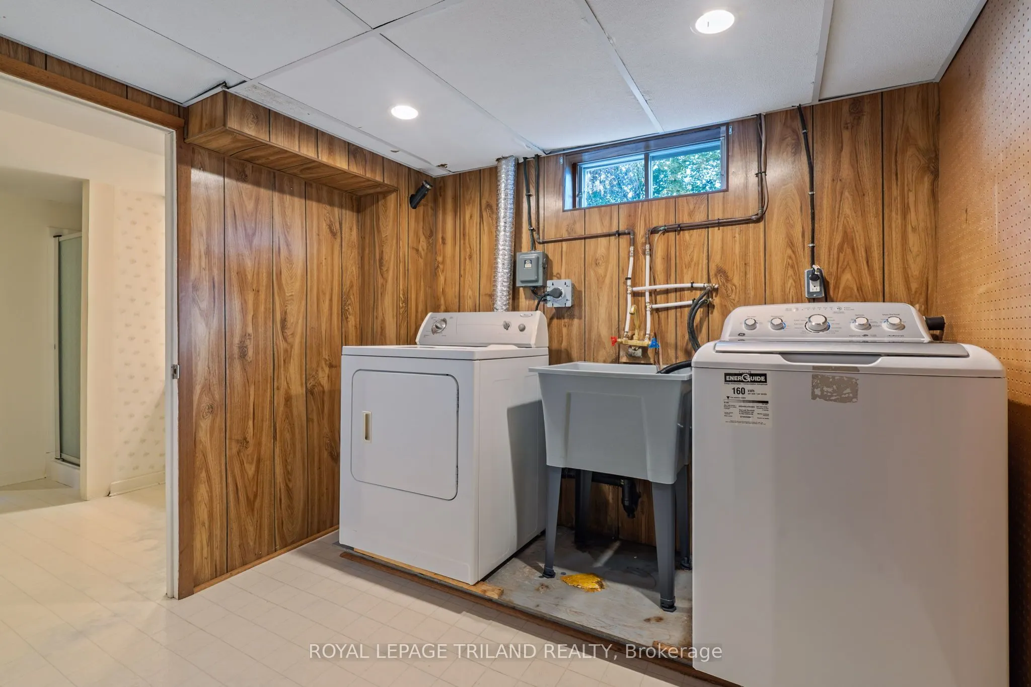 178 Kirkland Crescent