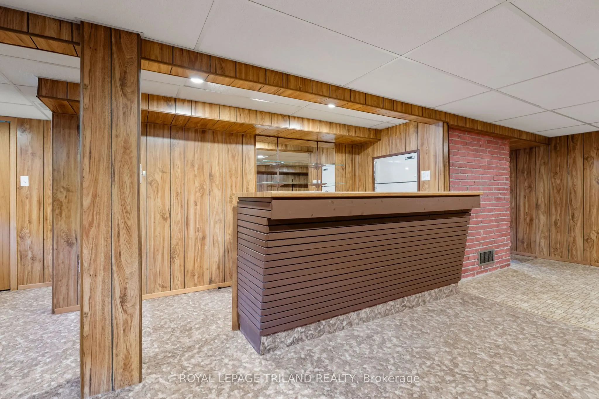 178 Kirkland Crescent