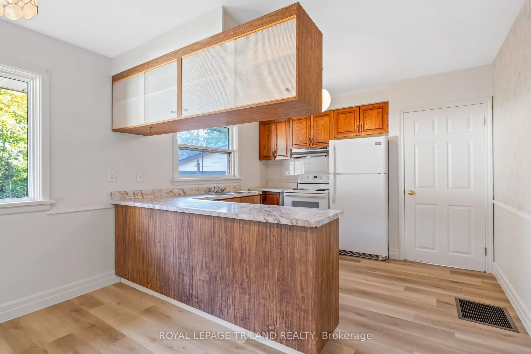 178 Kirkland Crescent