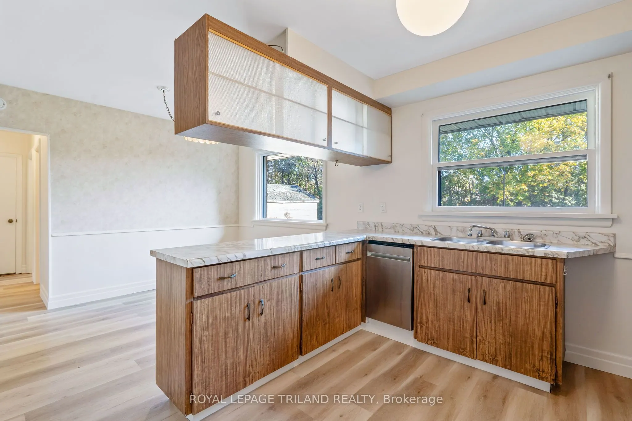 178 Kirkland Crescent