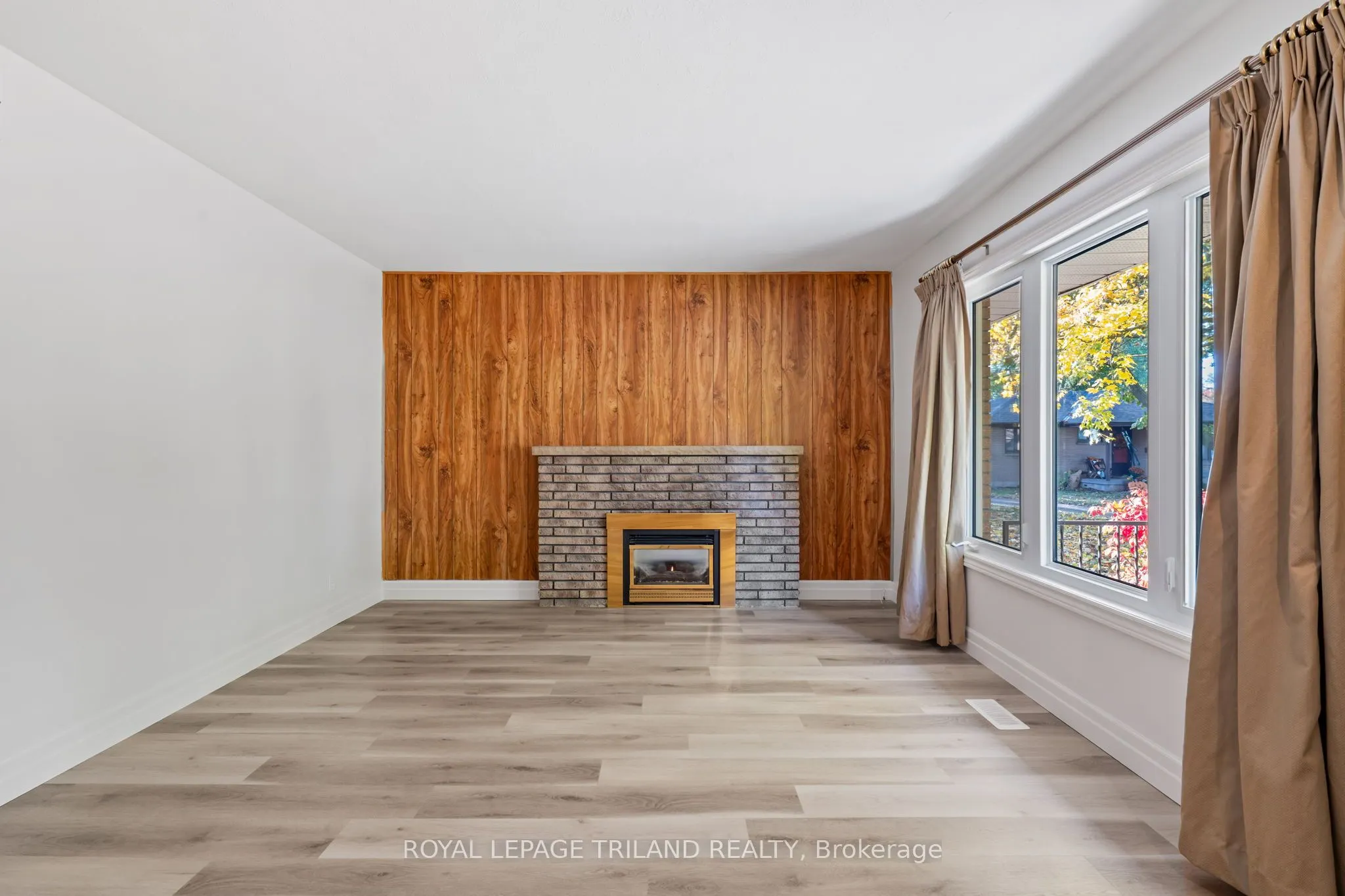 178 Kirkland Crescent