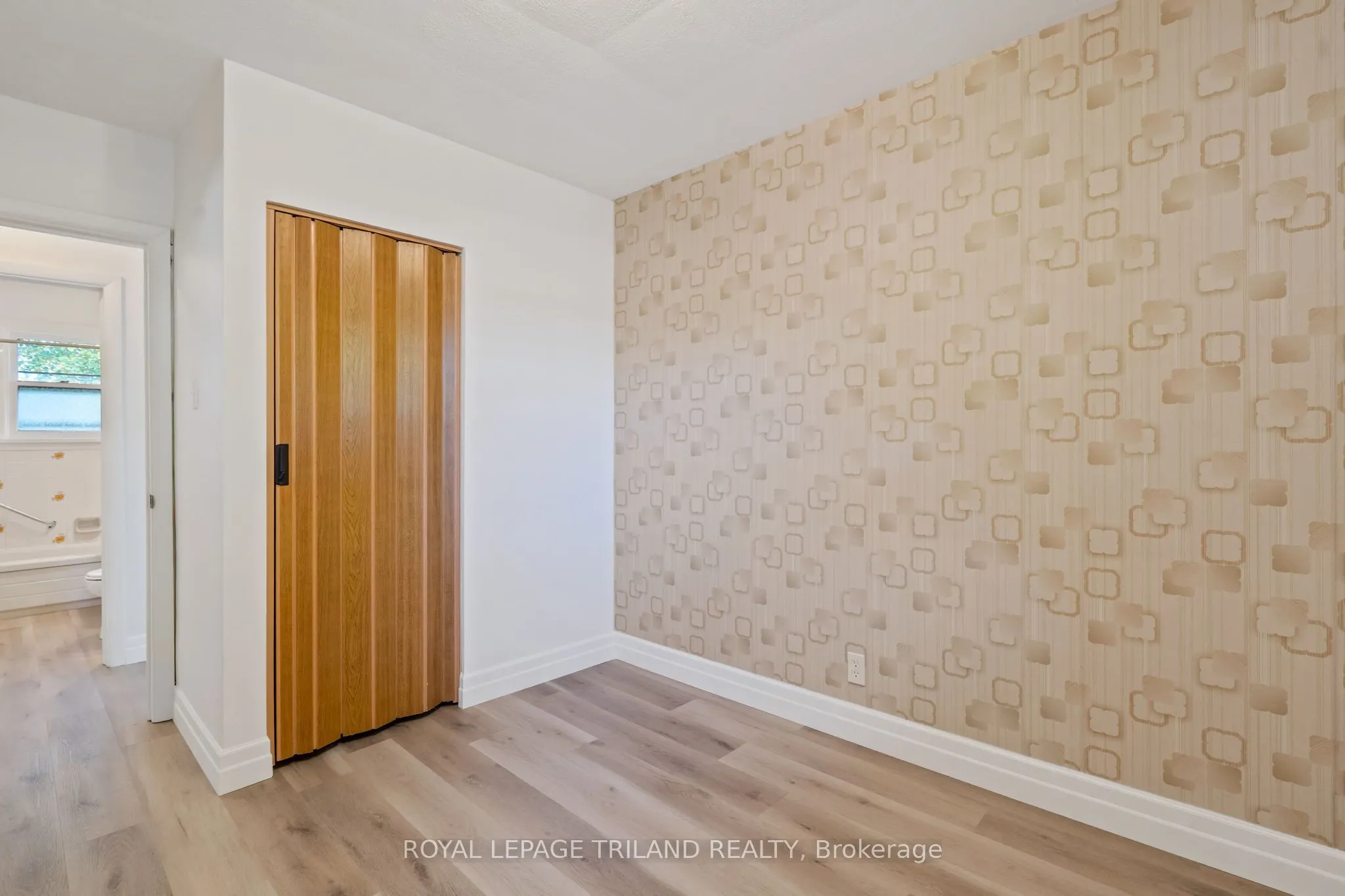 178 Kirkland Crescent