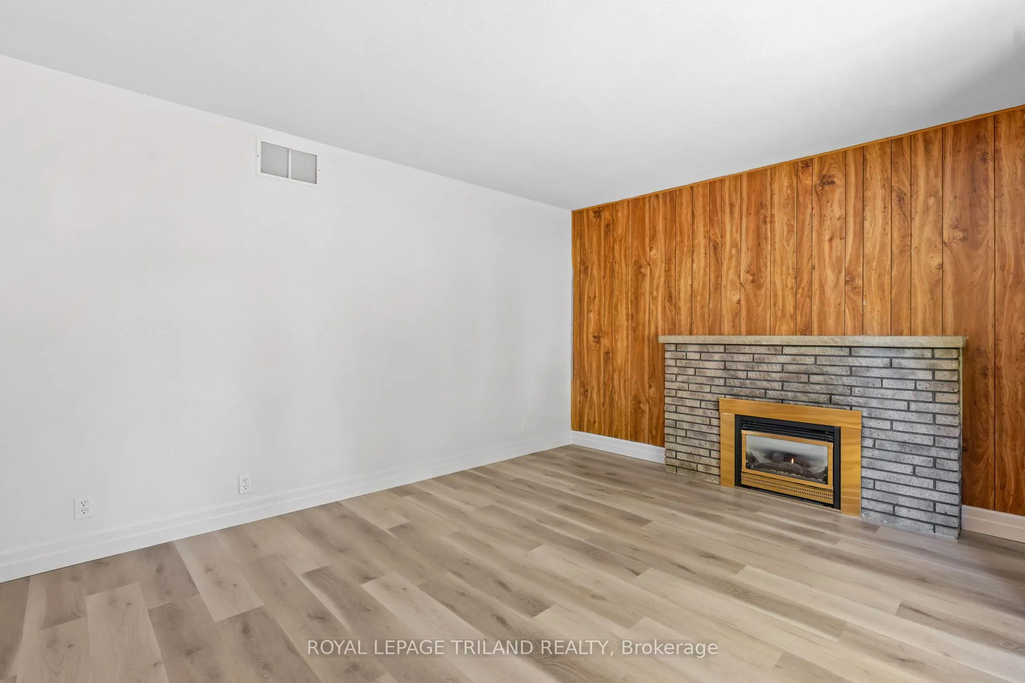 178 Kirkland Crescent