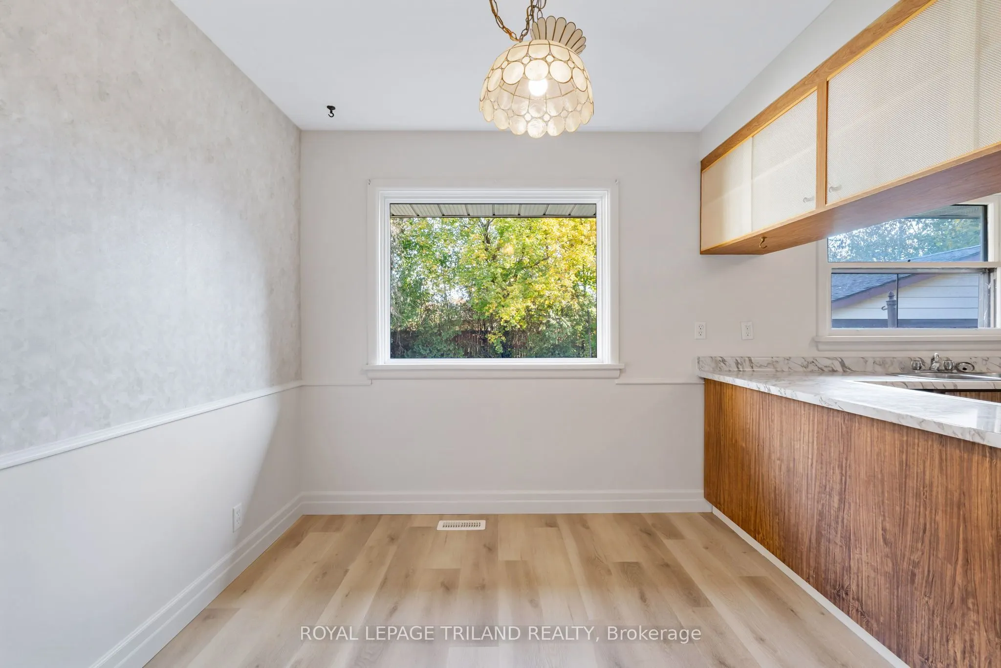 178 Kirkland Crescent