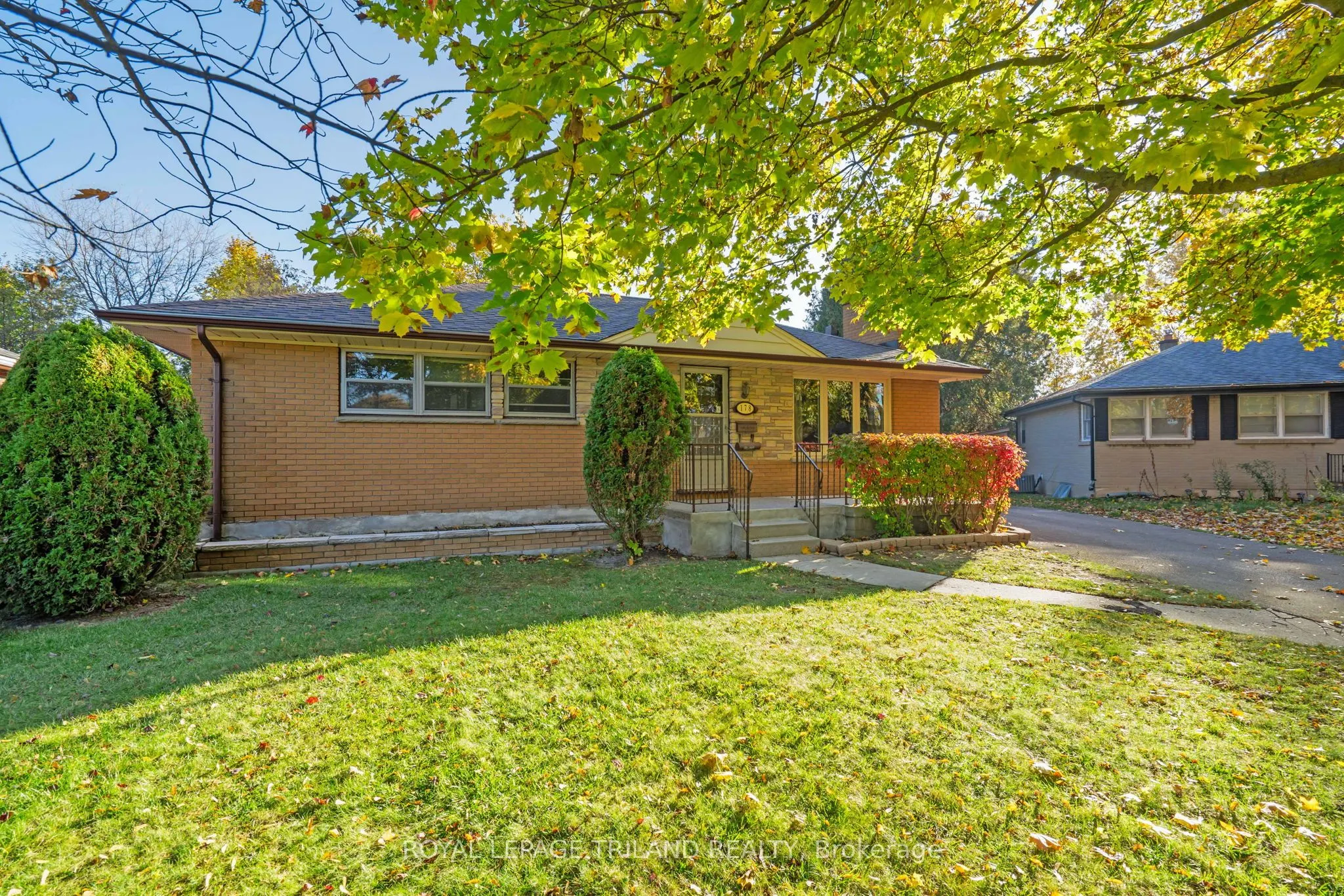 178 Kirkland Crescent