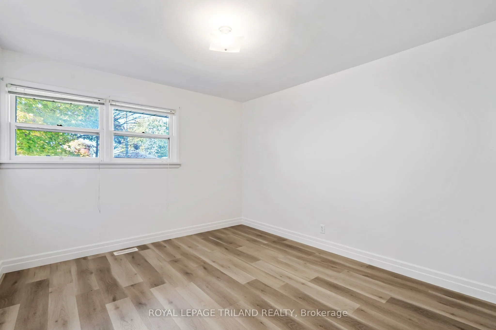 178 Kirkland Crescent