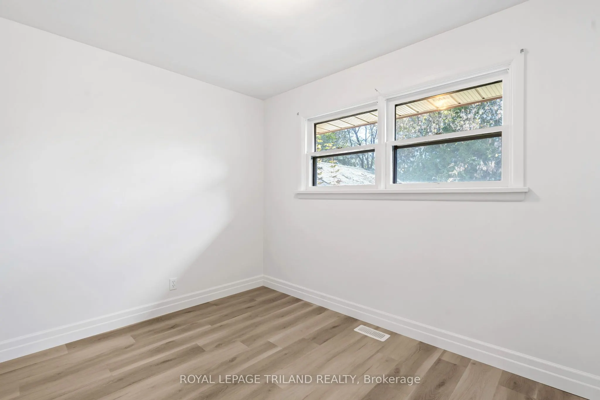 178 Kirkland Crescent