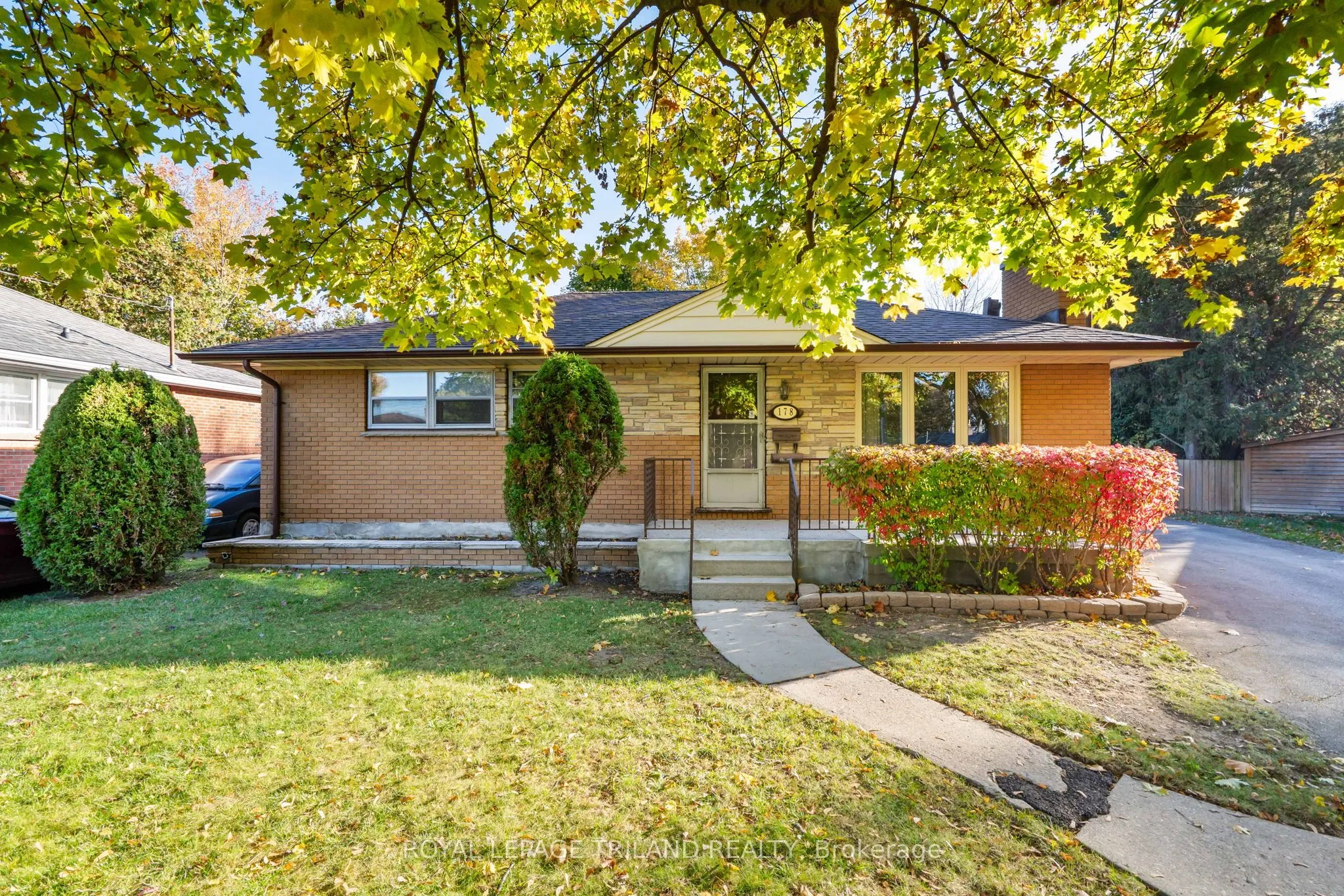 178 Kirkland Crescent