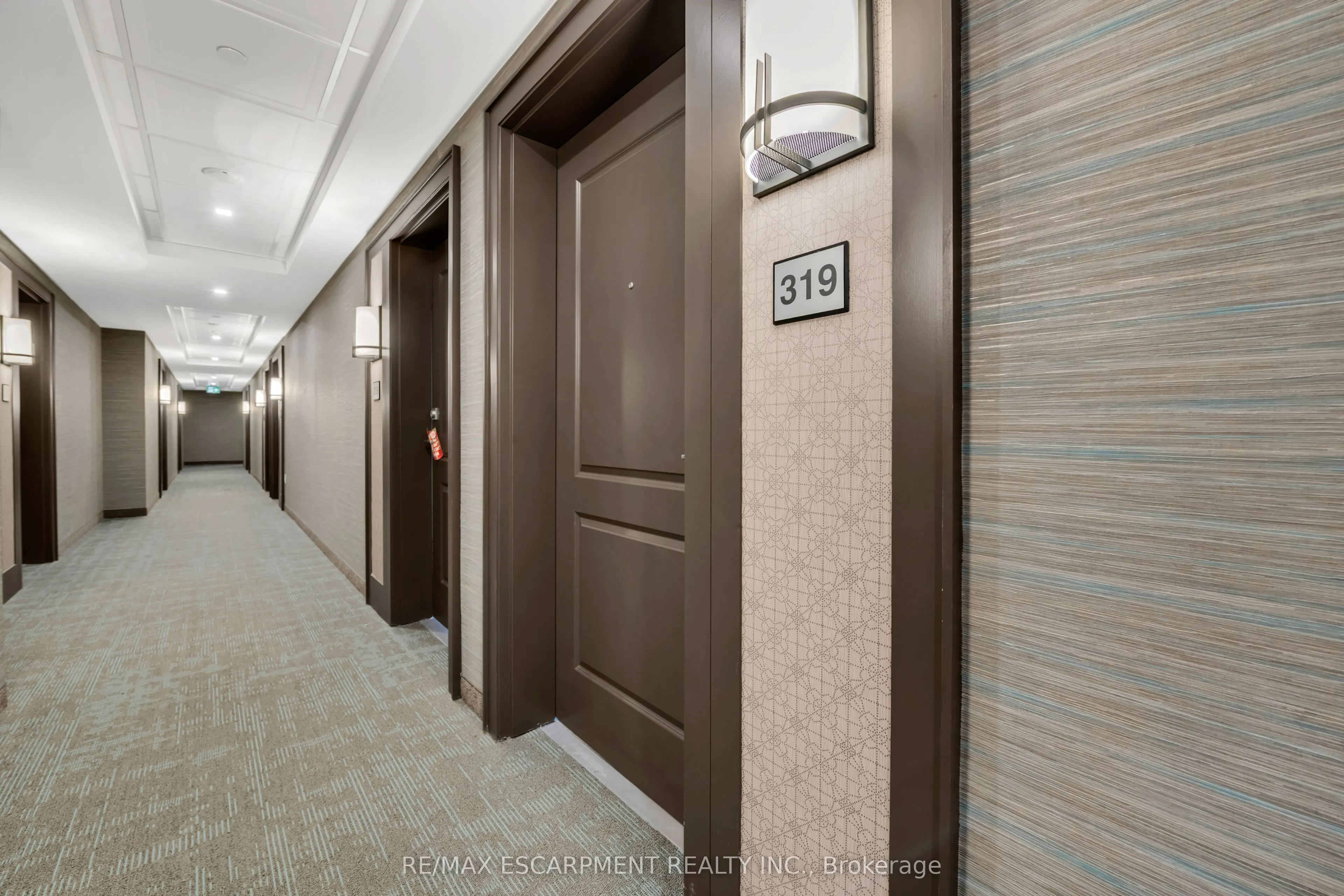 450 Dundas Street, #319