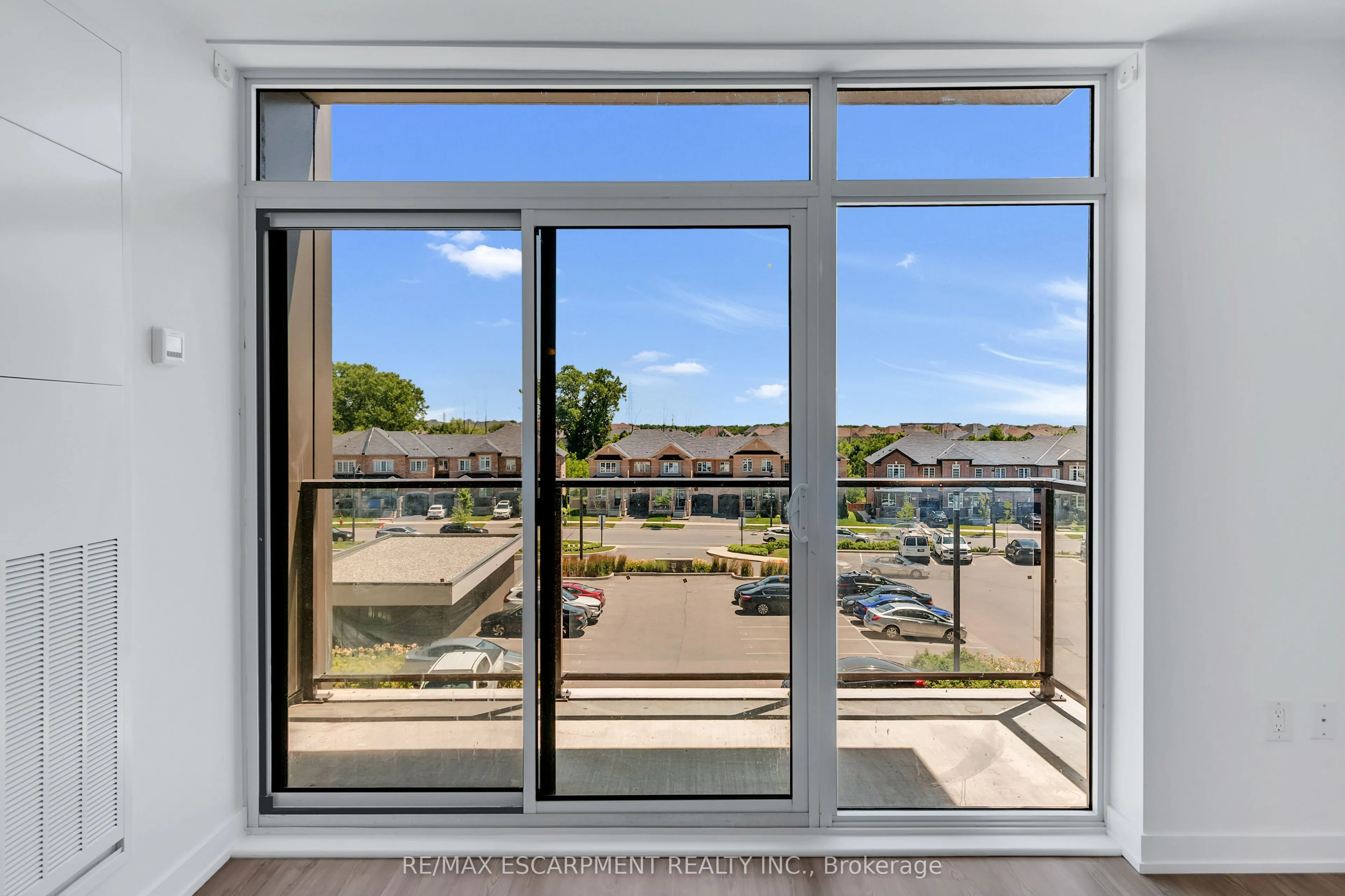 450 Dundas Street, #319