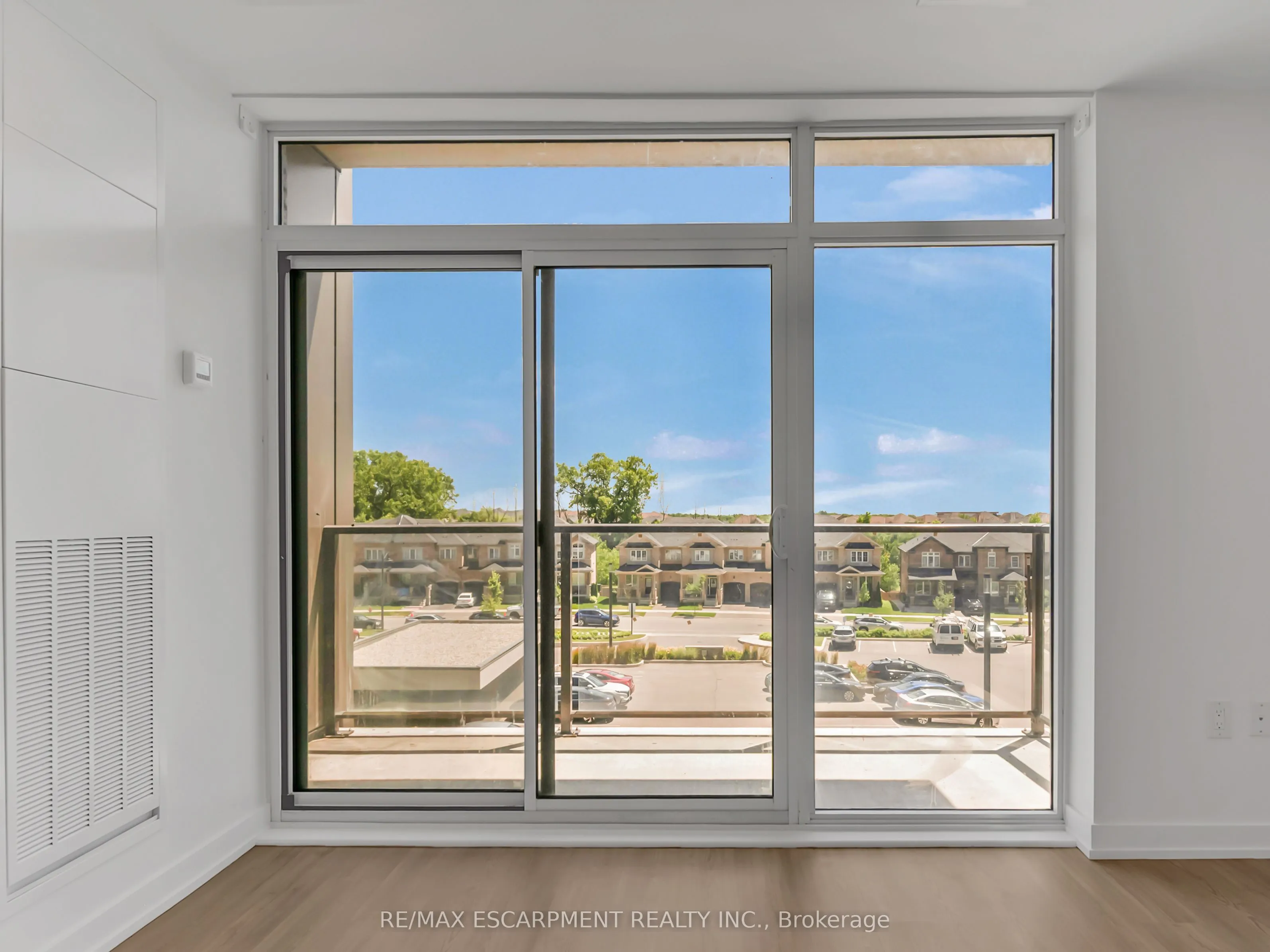 450 Dundas Street, #319