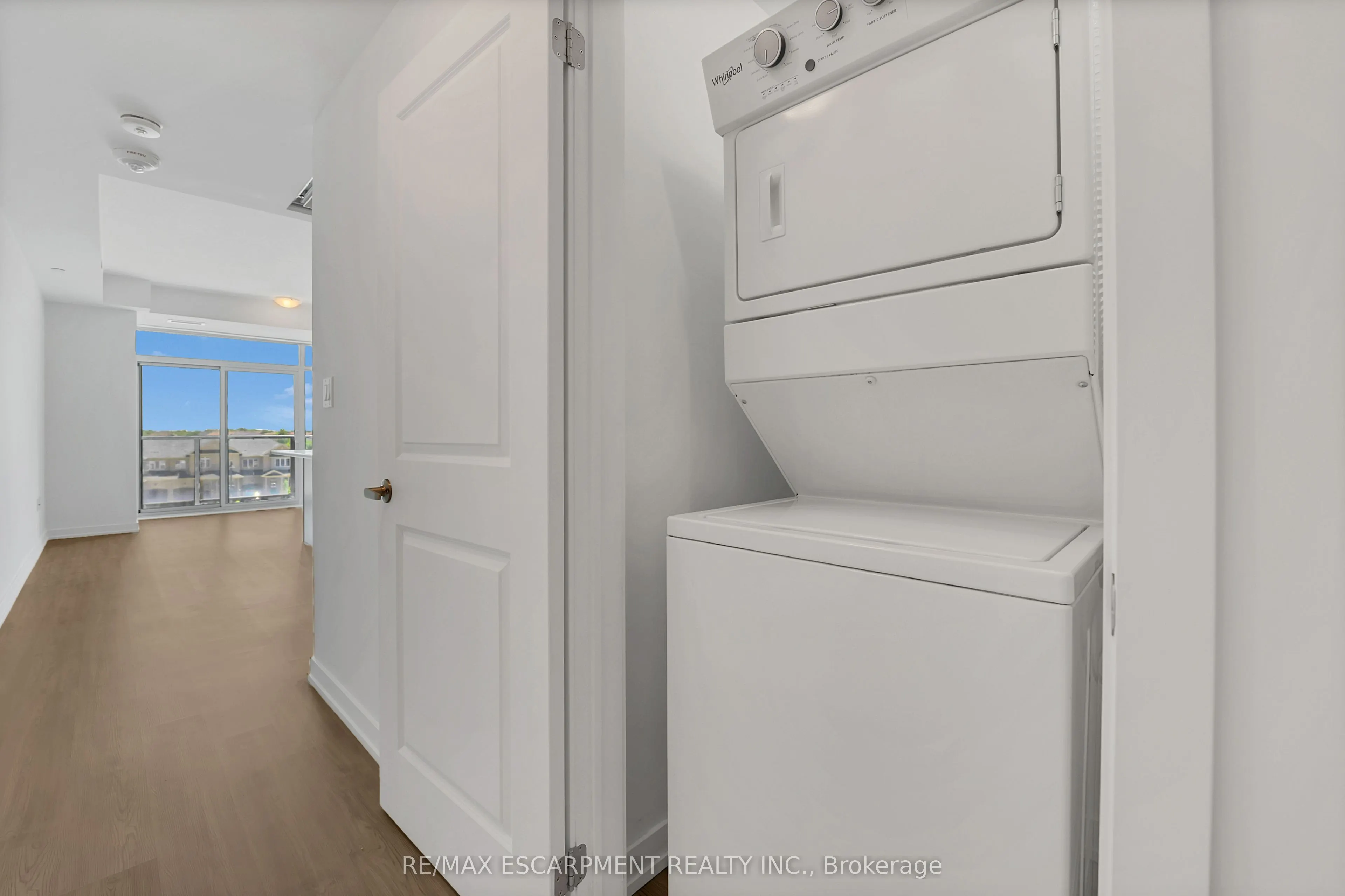 450 Dundas Street, #319