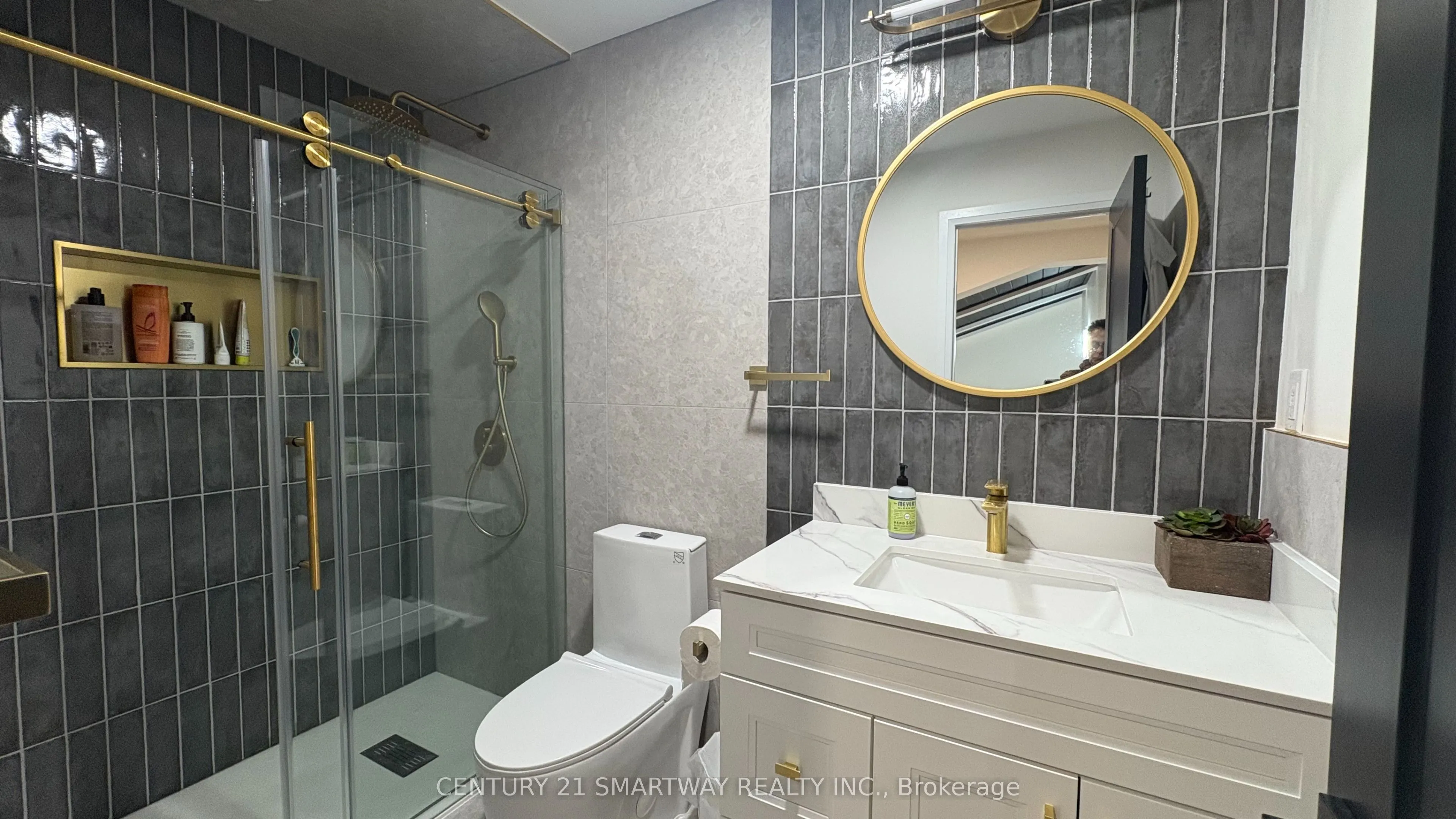 107 Campbell Crescent