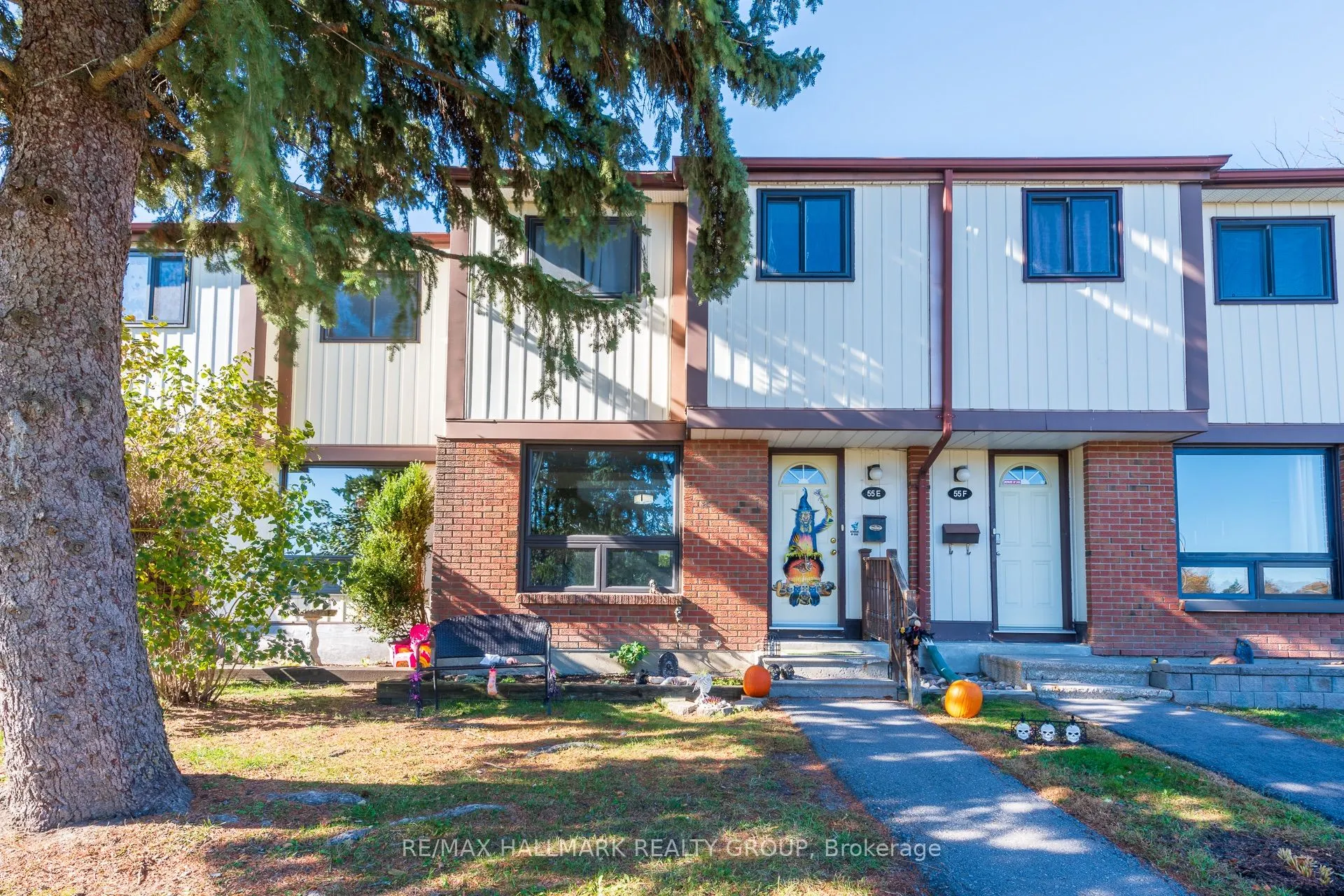 55E Foxfield Drive, #11