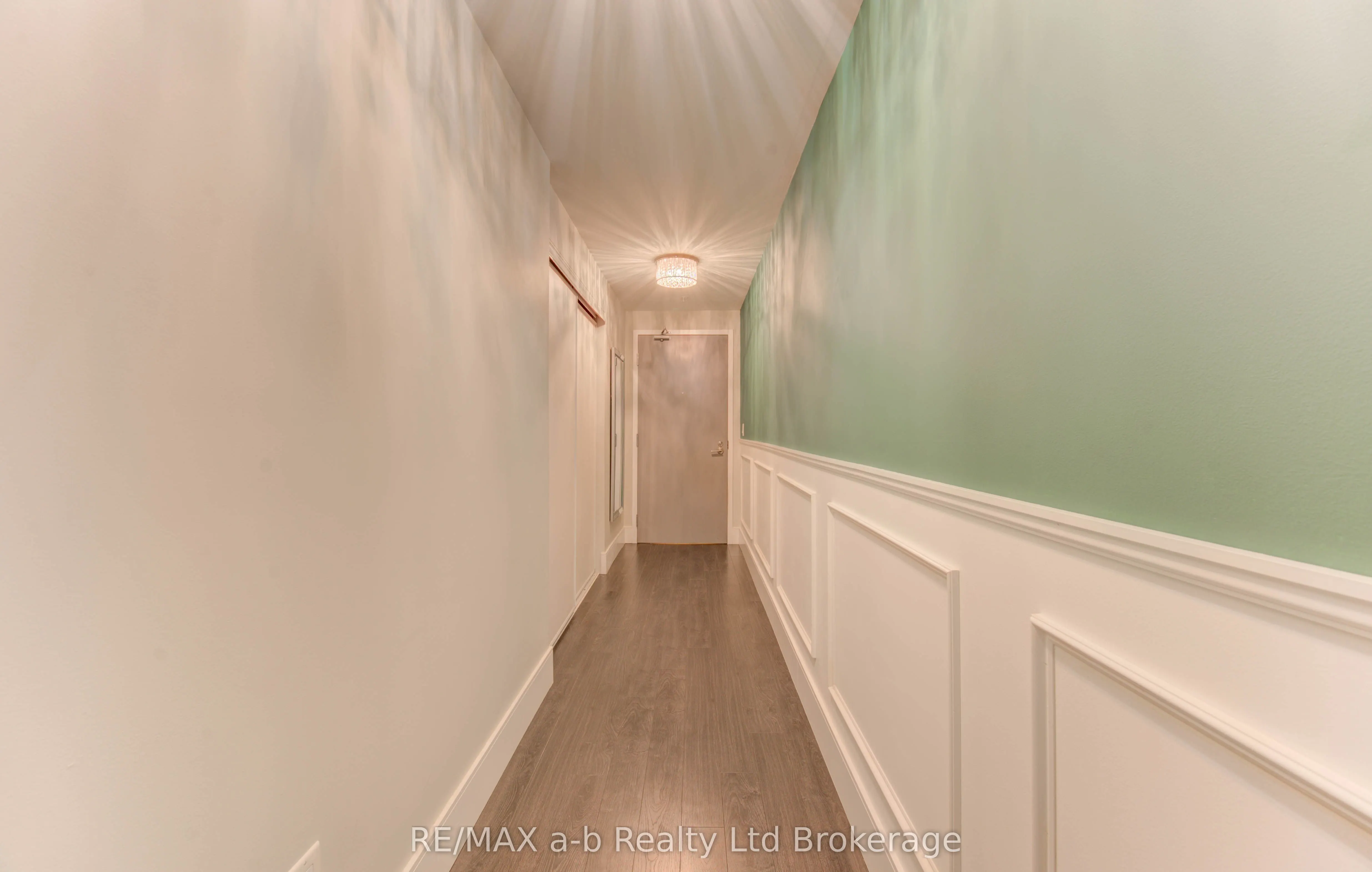 155 St Leger Street, #415