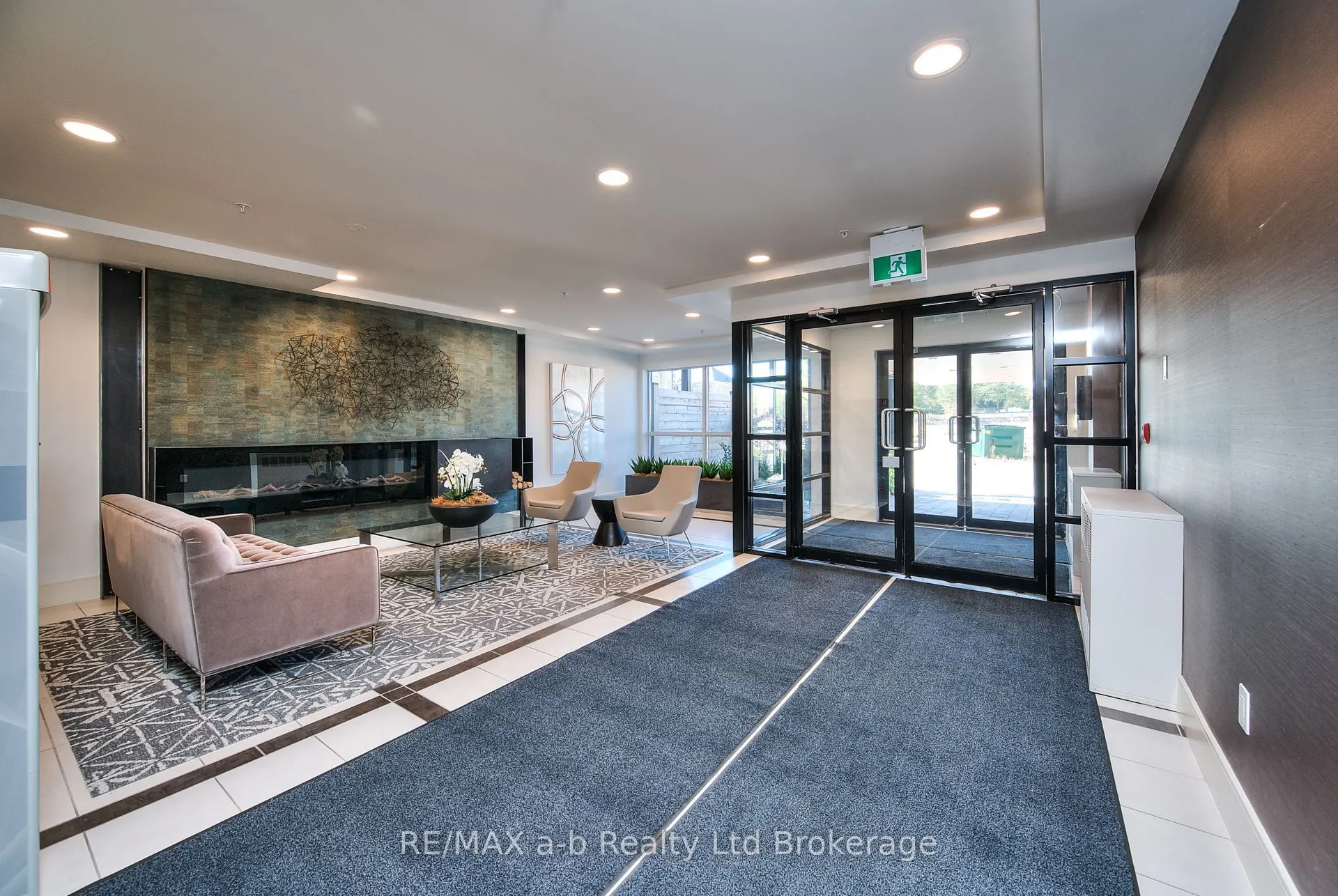 155 St Leger Street, #415