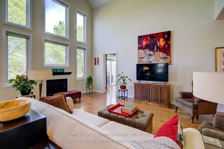 125 Country Club Drive