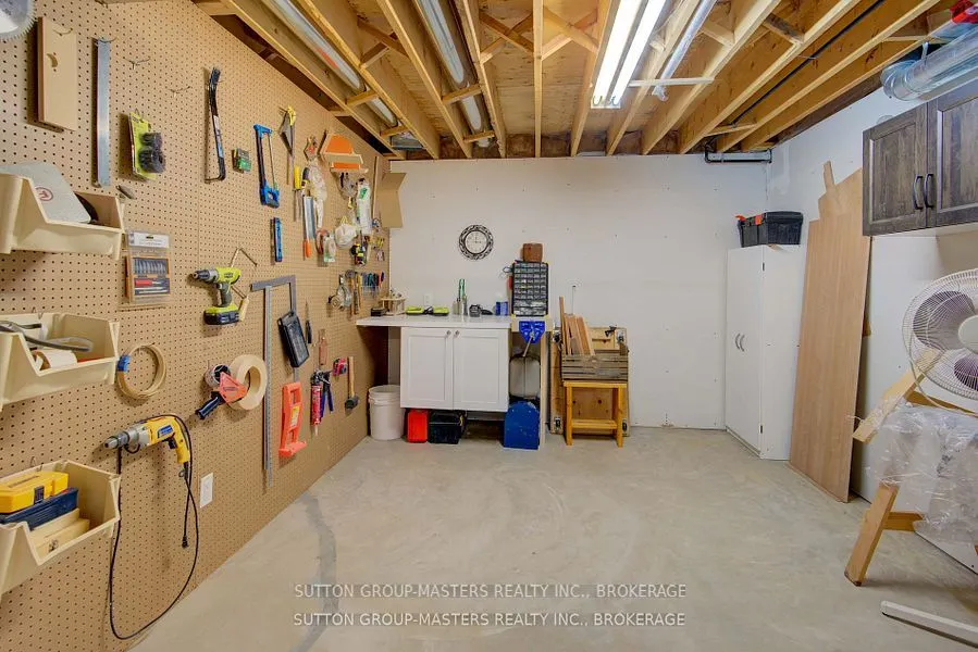 125 Country Club Drive