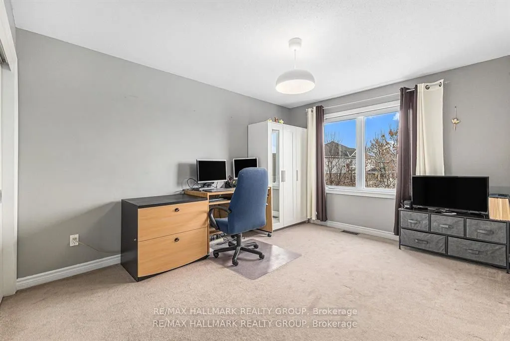 4220 KELLY FARM Drive