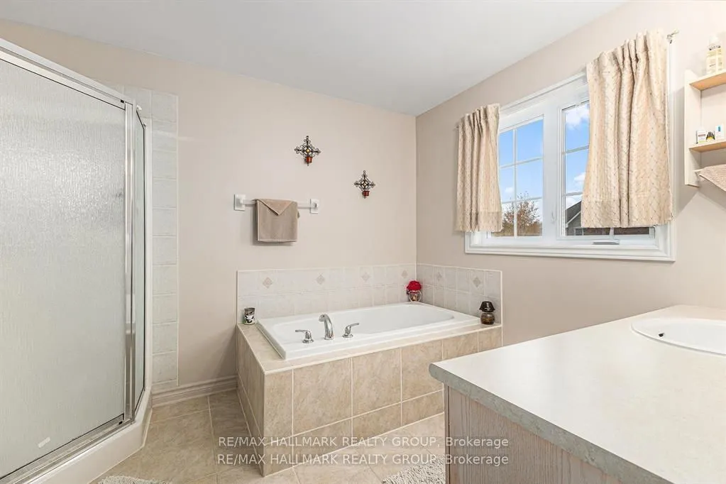 4220 KELLY FARM Drive