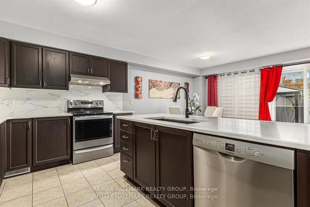 4220 KELLY FARM Drive