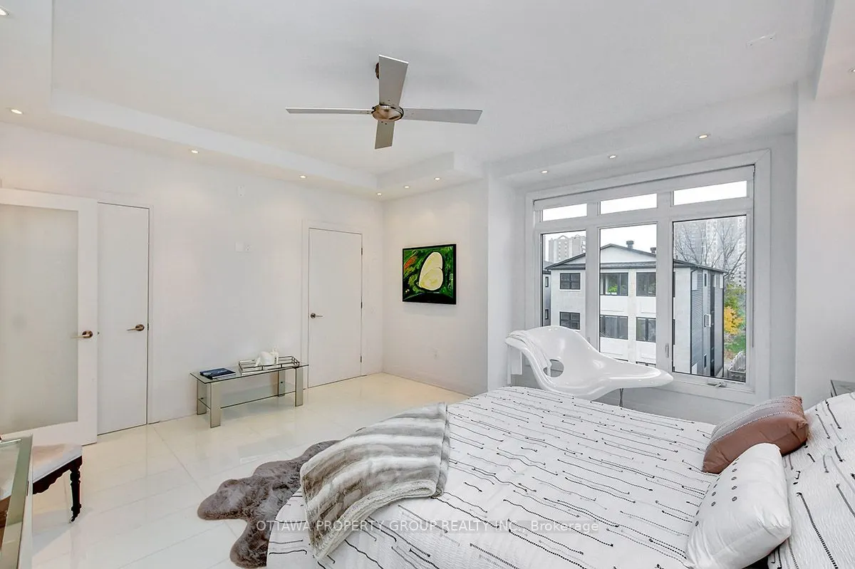 10 Chestnut Street, #C