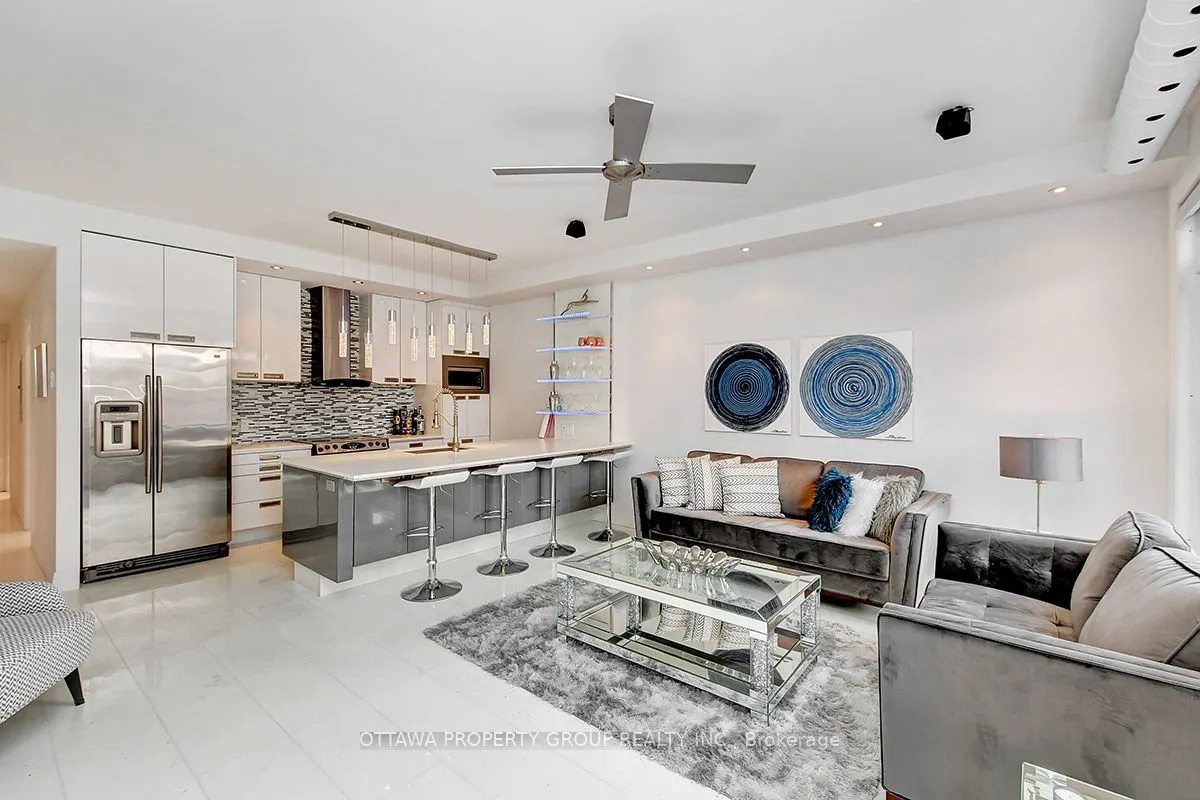 10 Chestnut Street, #C