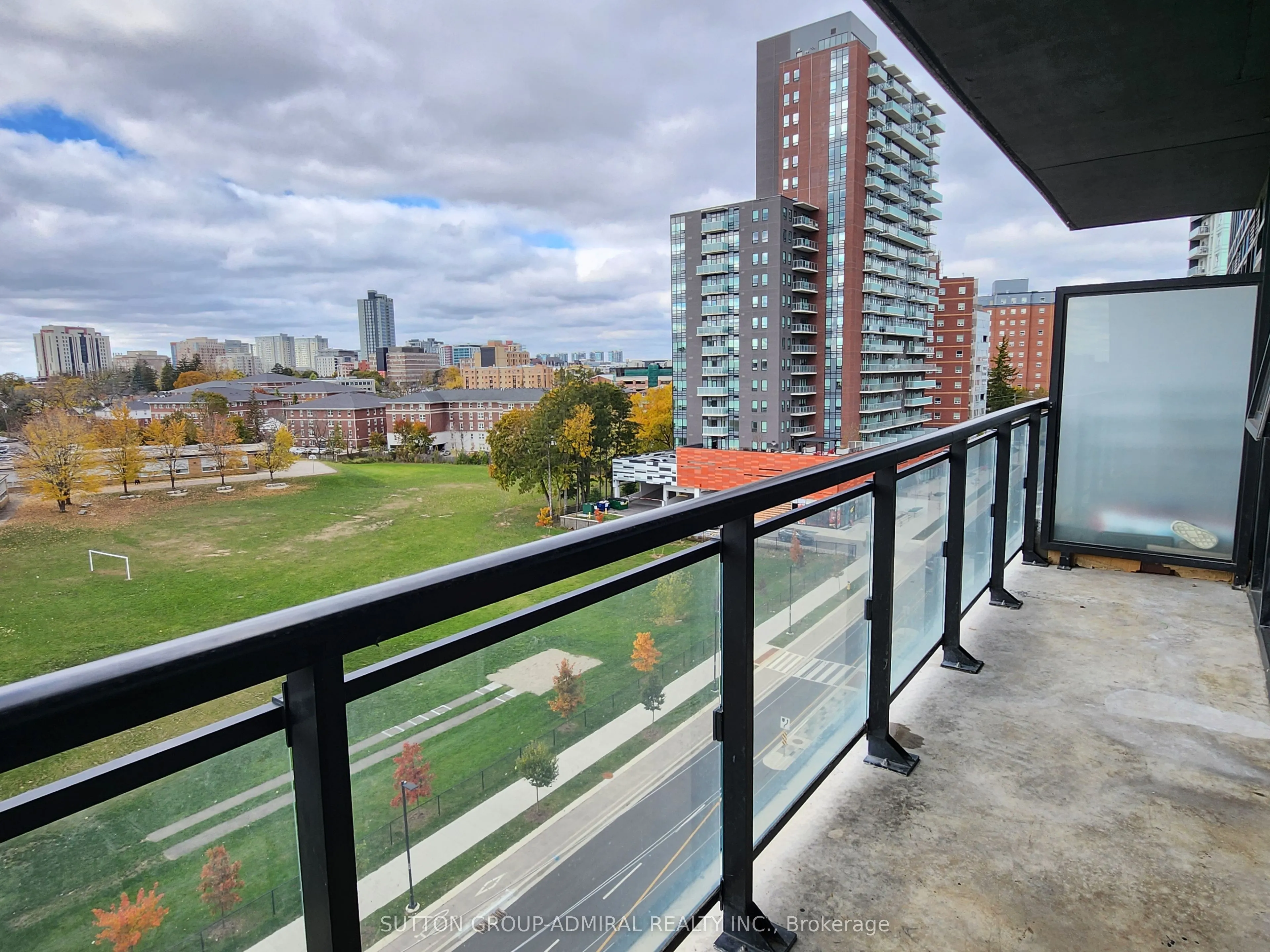 128 King Street N, #806