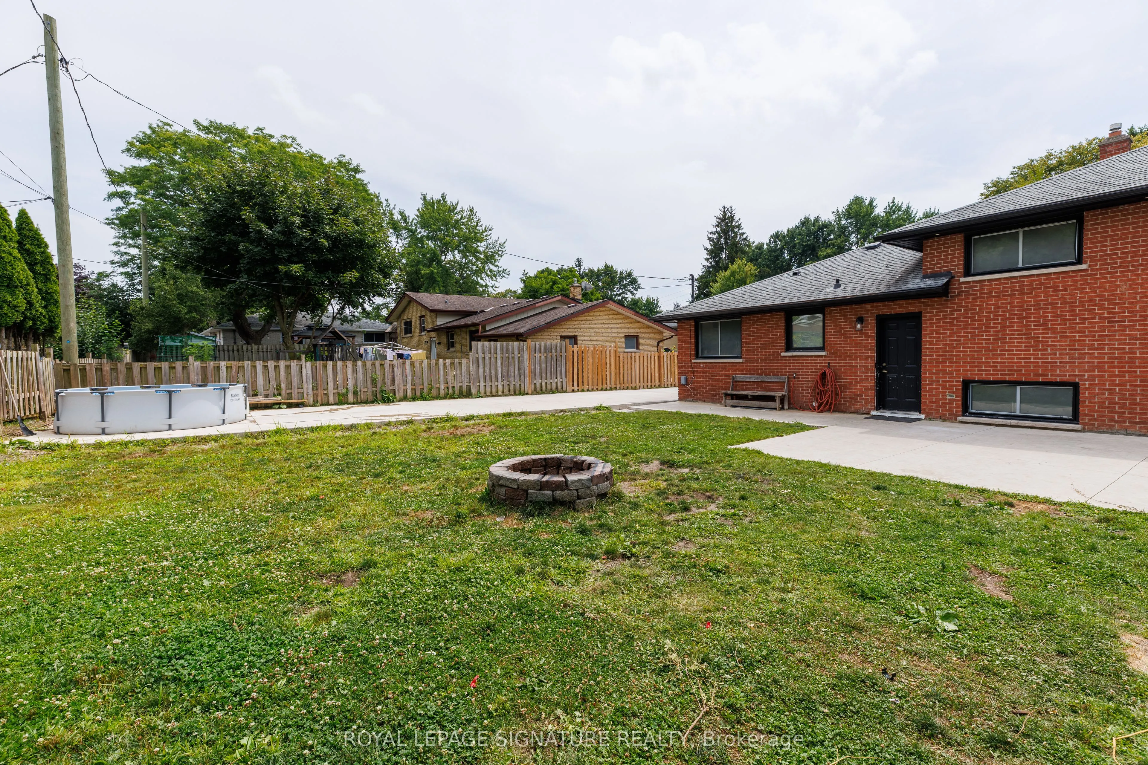 18 Silverdale Crescent