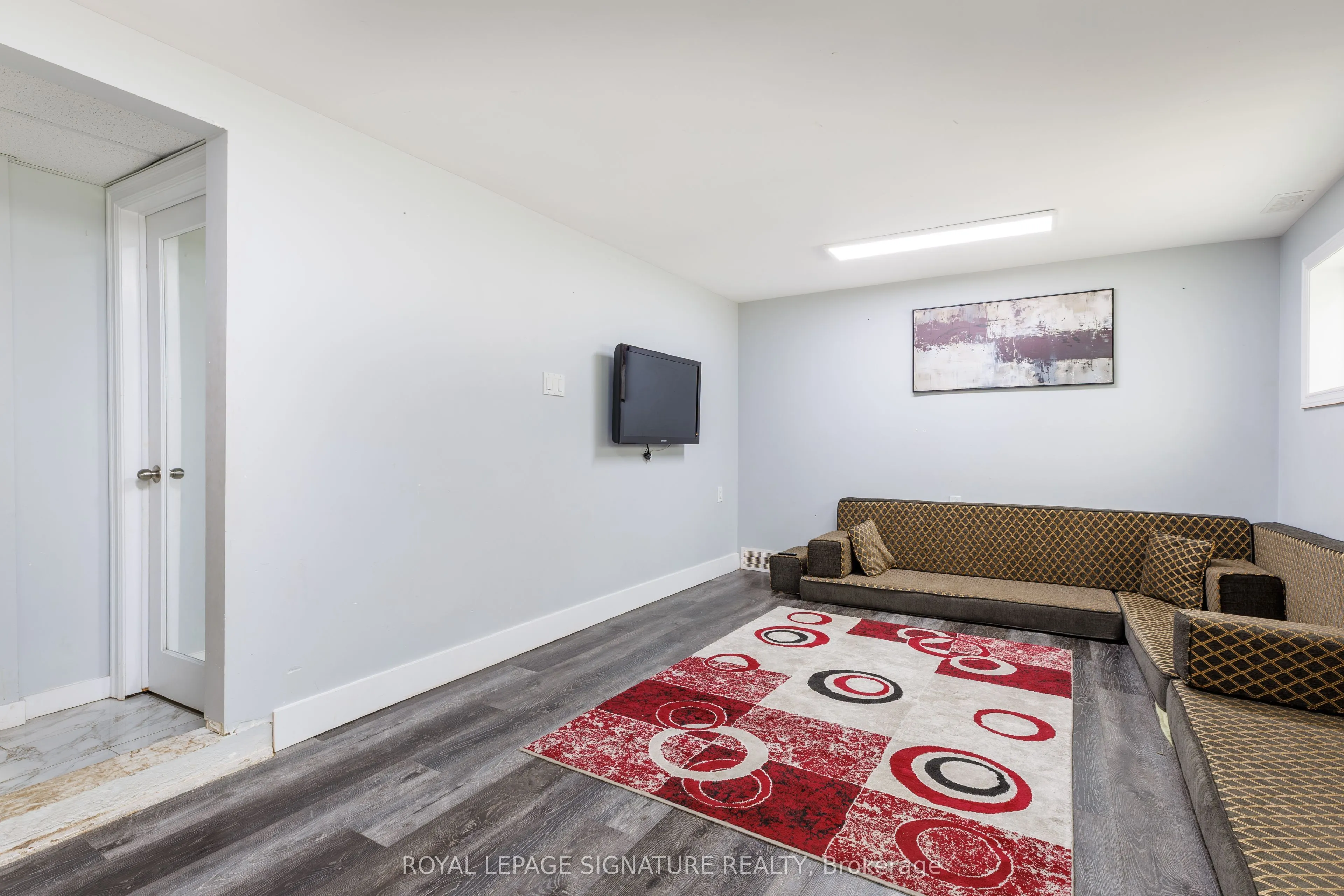 18 Silverdale Crescent