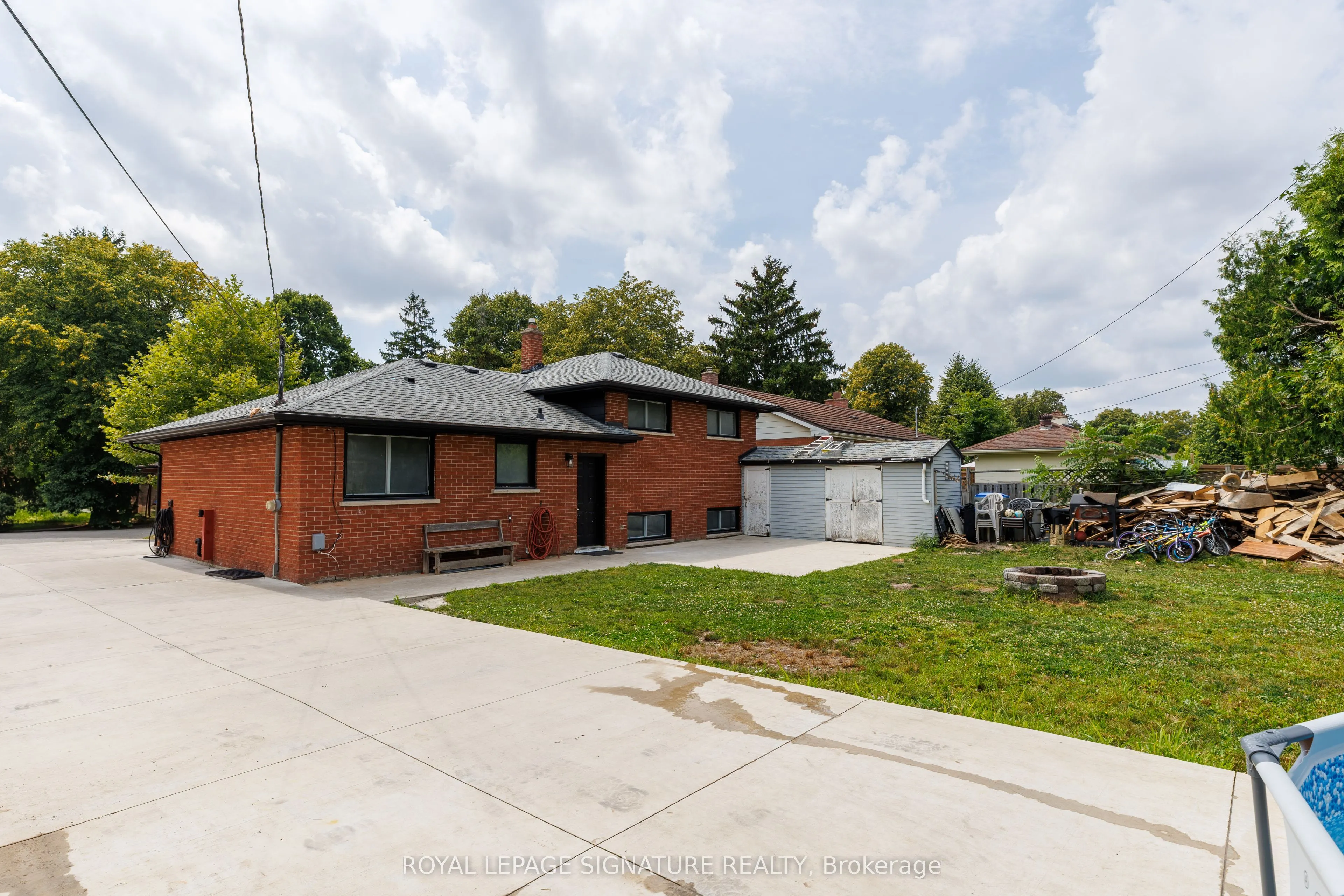 18 Silverdale Crescent