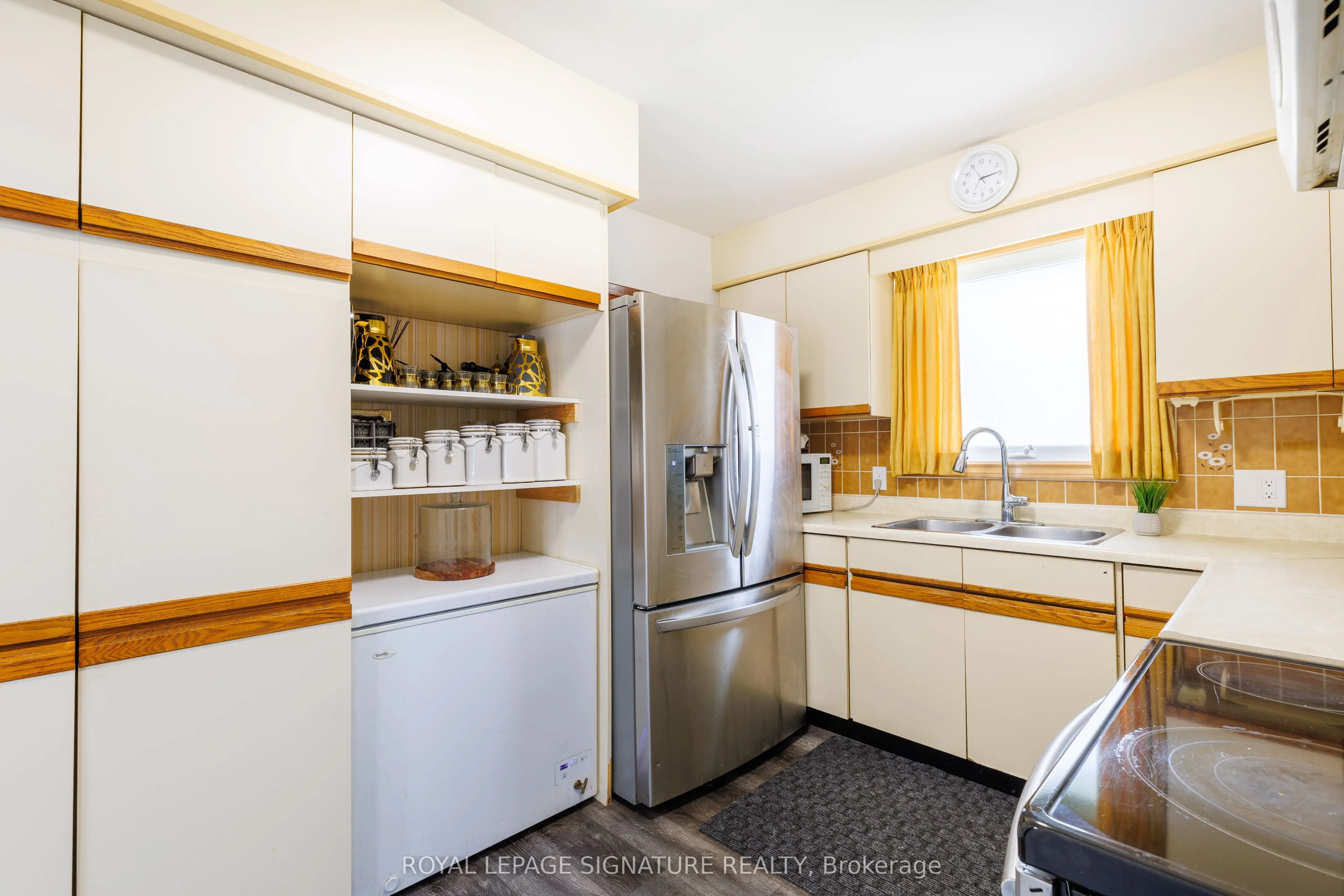 18 Silverdale Crescent