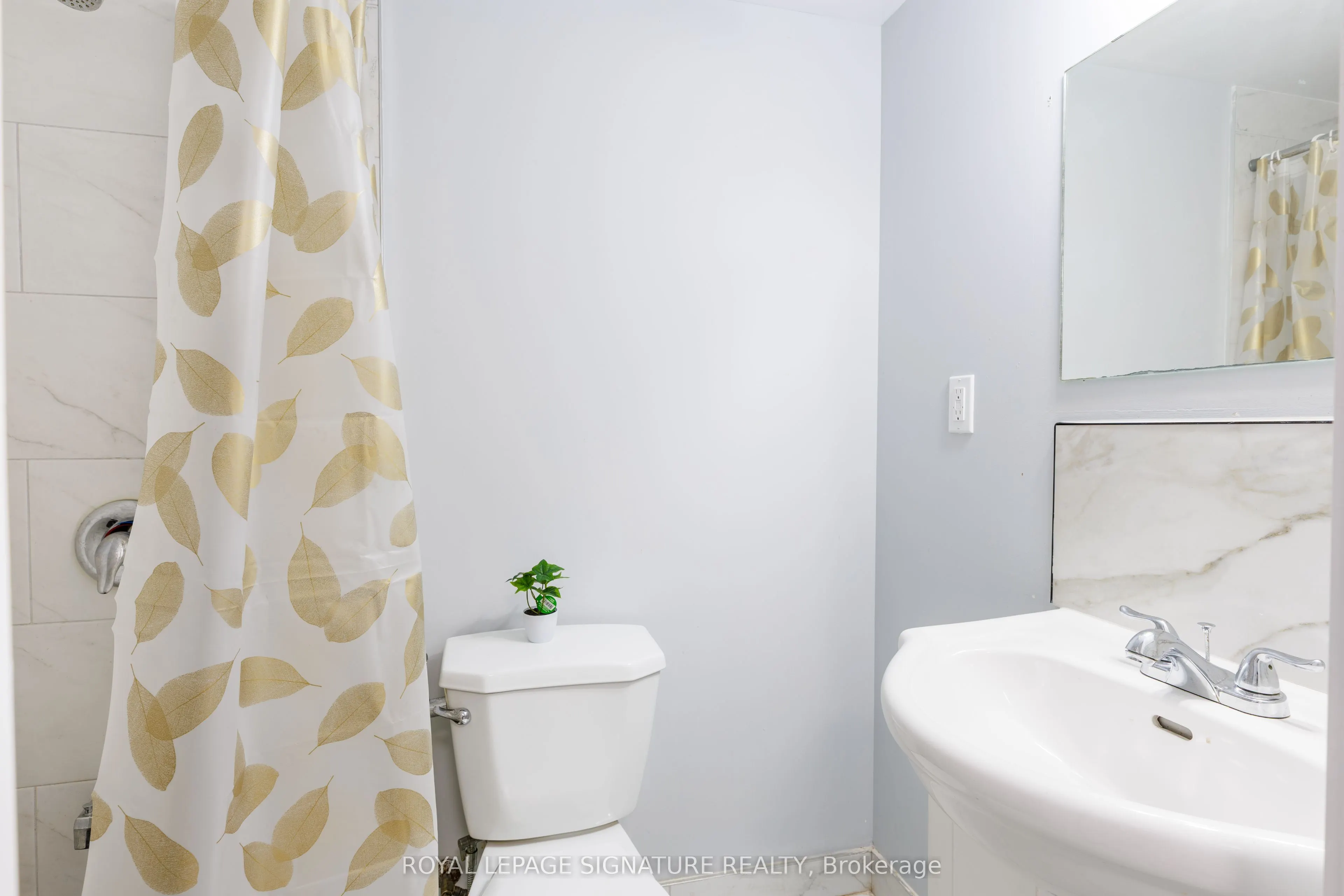 18 Silverdale Crescent