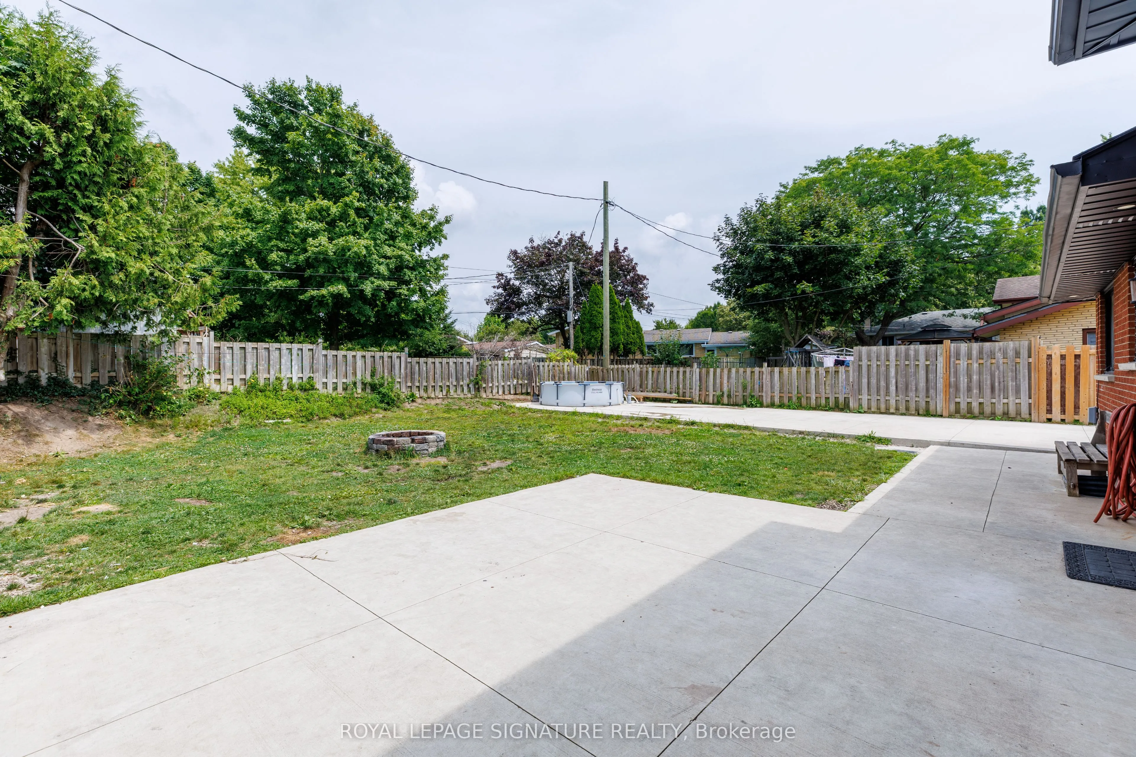 18 Silverdale Crescent