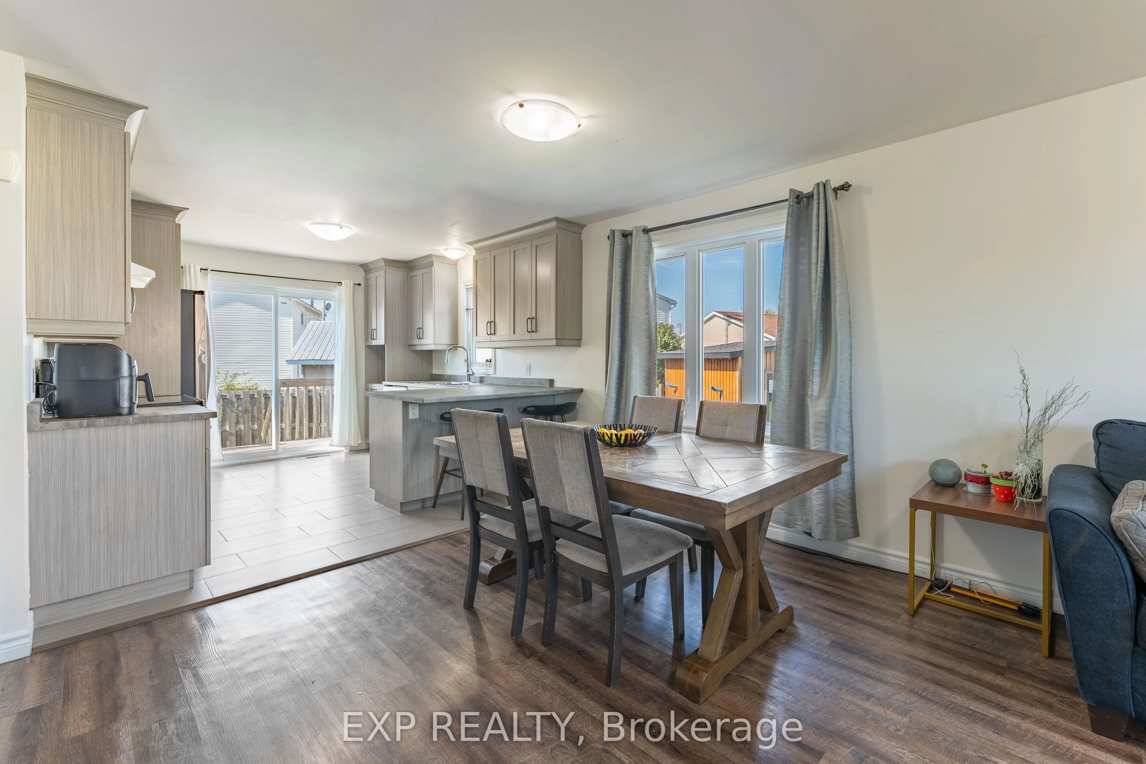 11 Place Madeleine Place