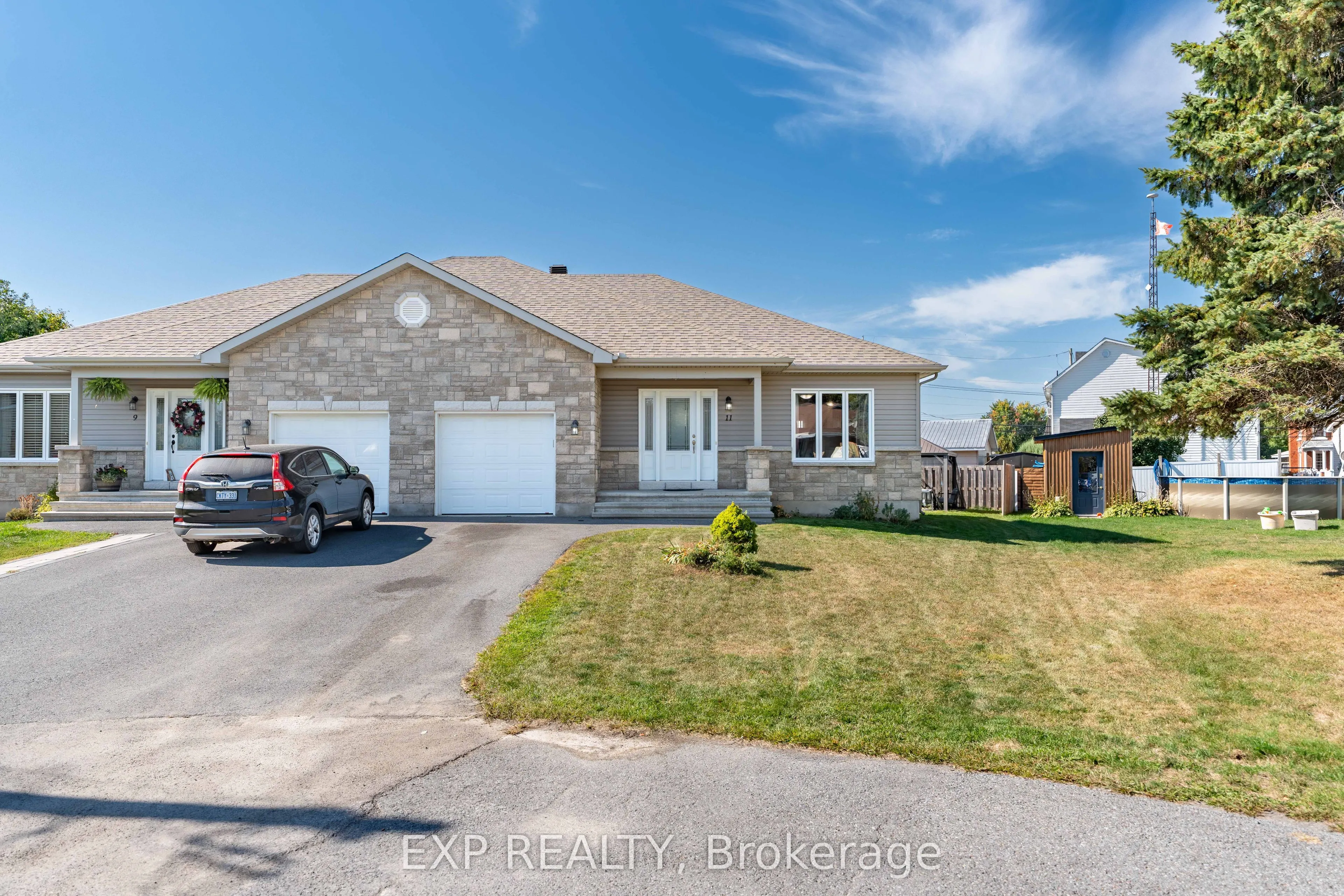 11 Place Madeleine Place