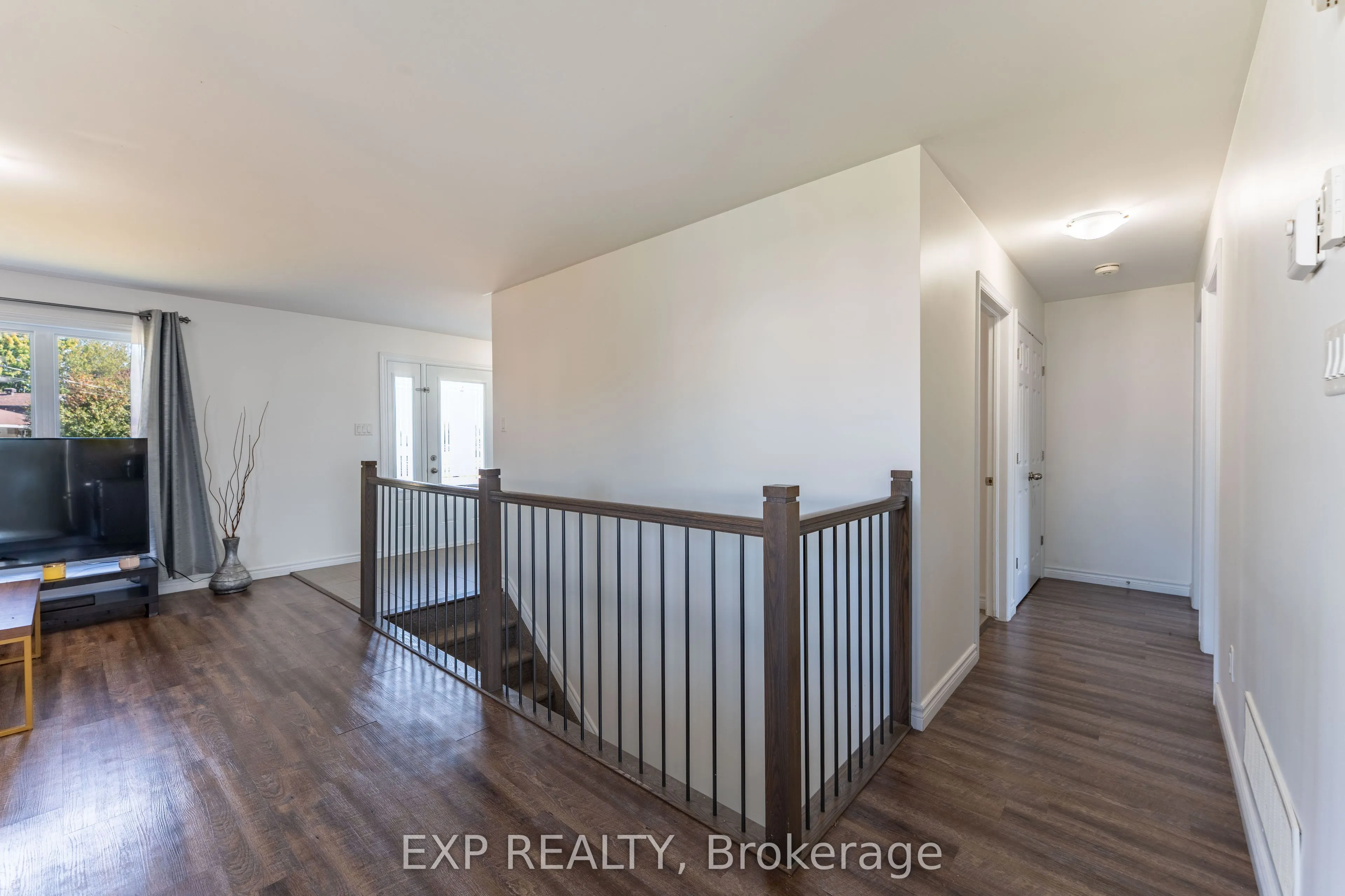 11 Place Madeleine Place