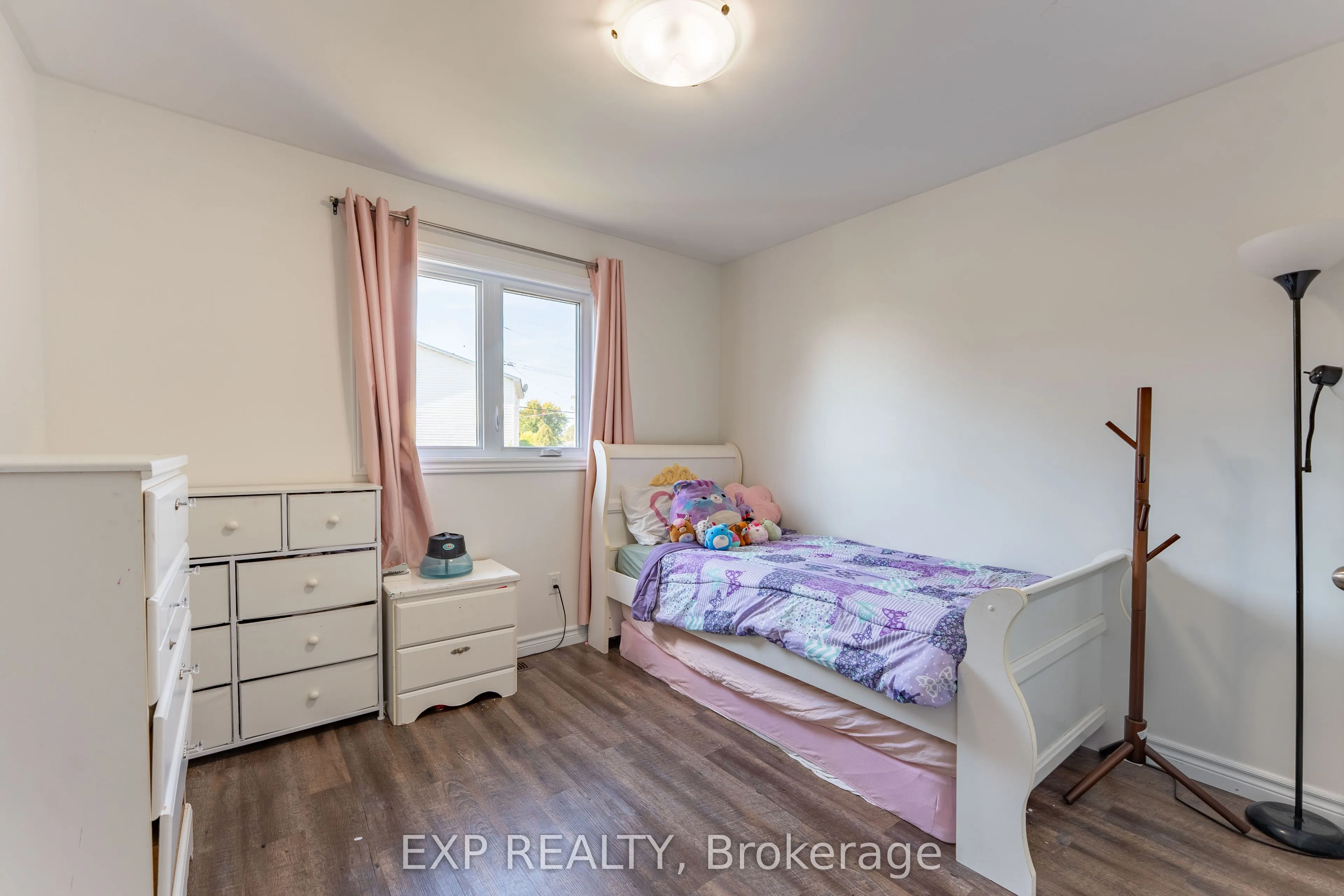 11 Place Madeleine Place