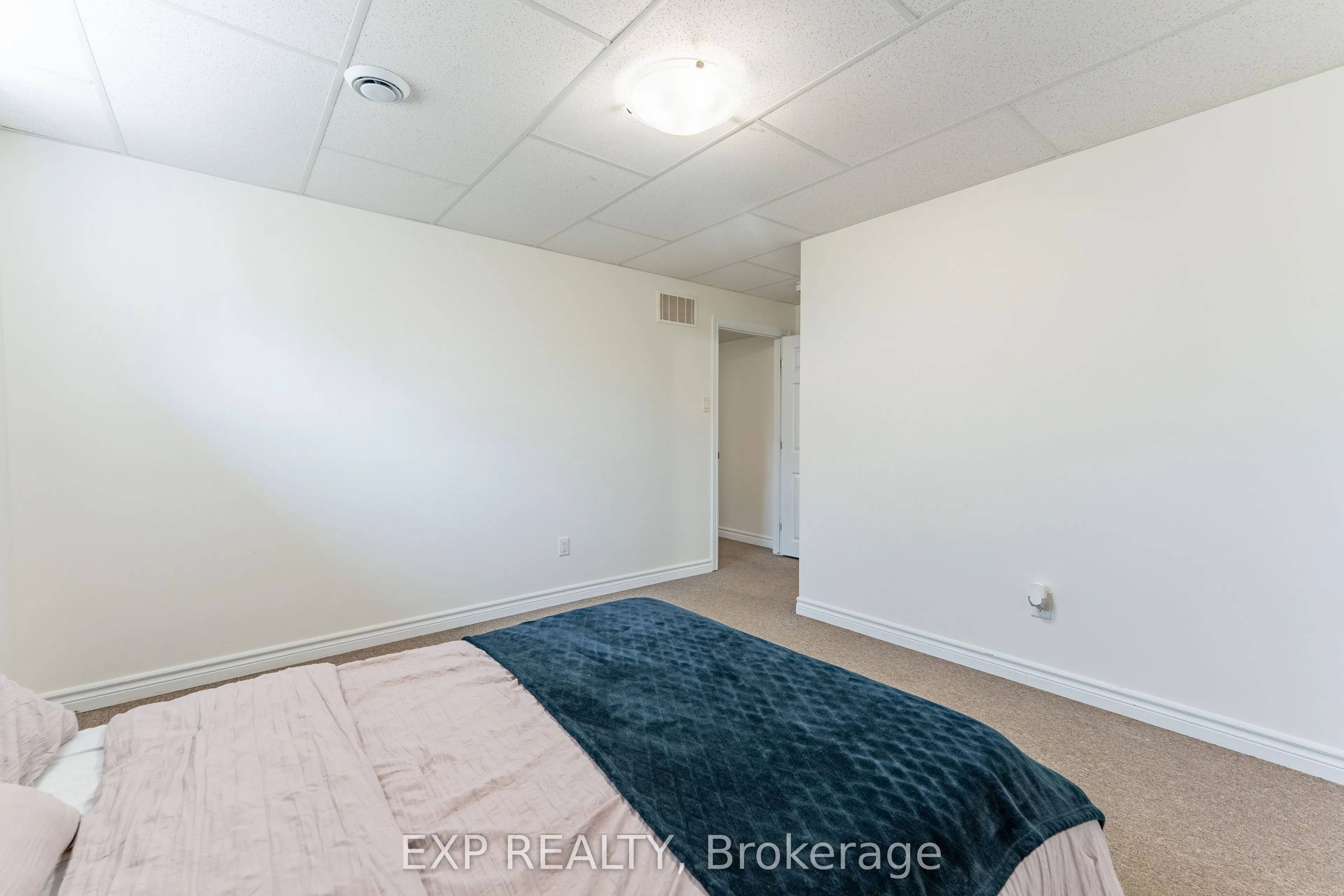 11 Place Madeleine Place