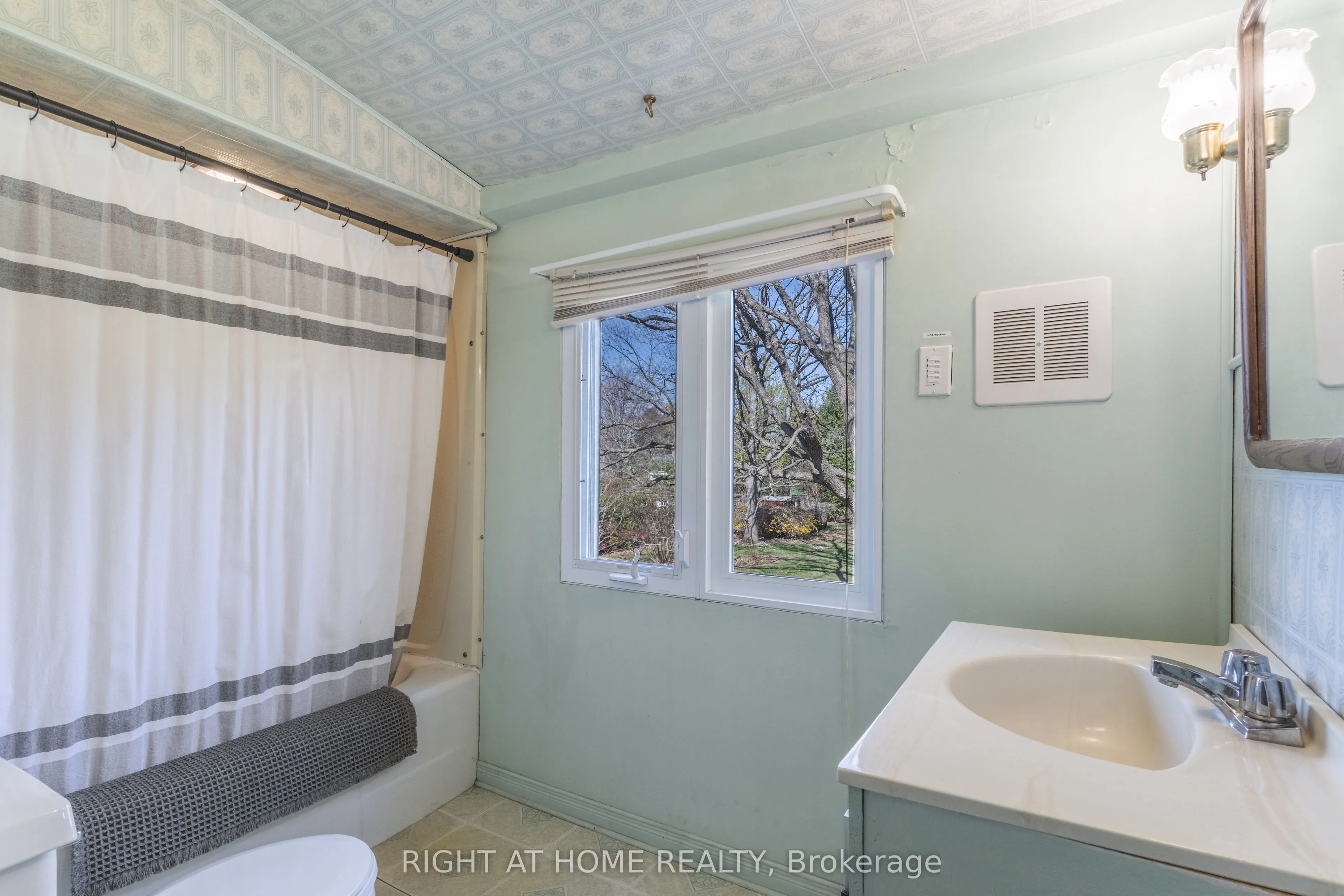 67 St. Margarets Road